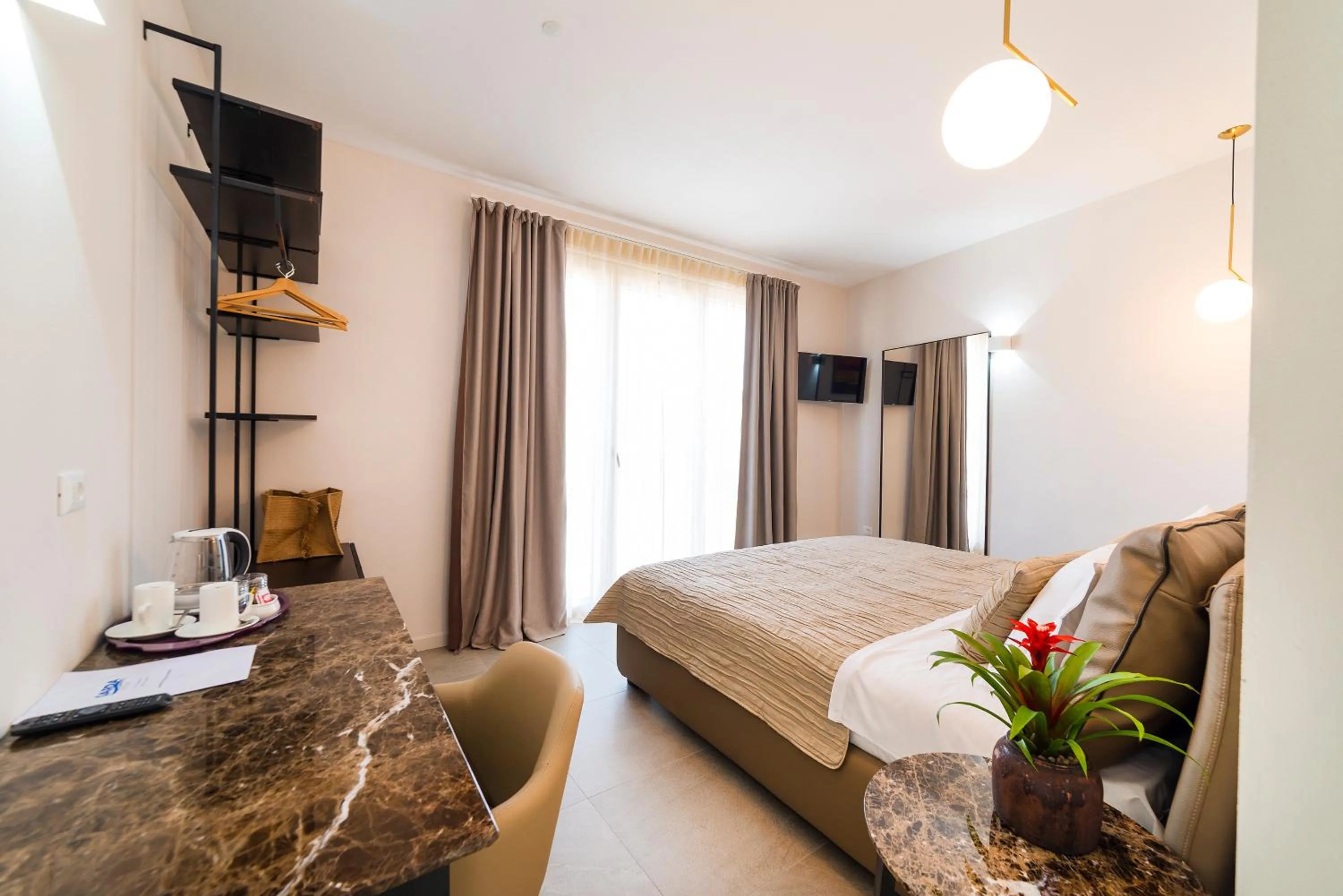 Bedroom, Bed in Garda Room