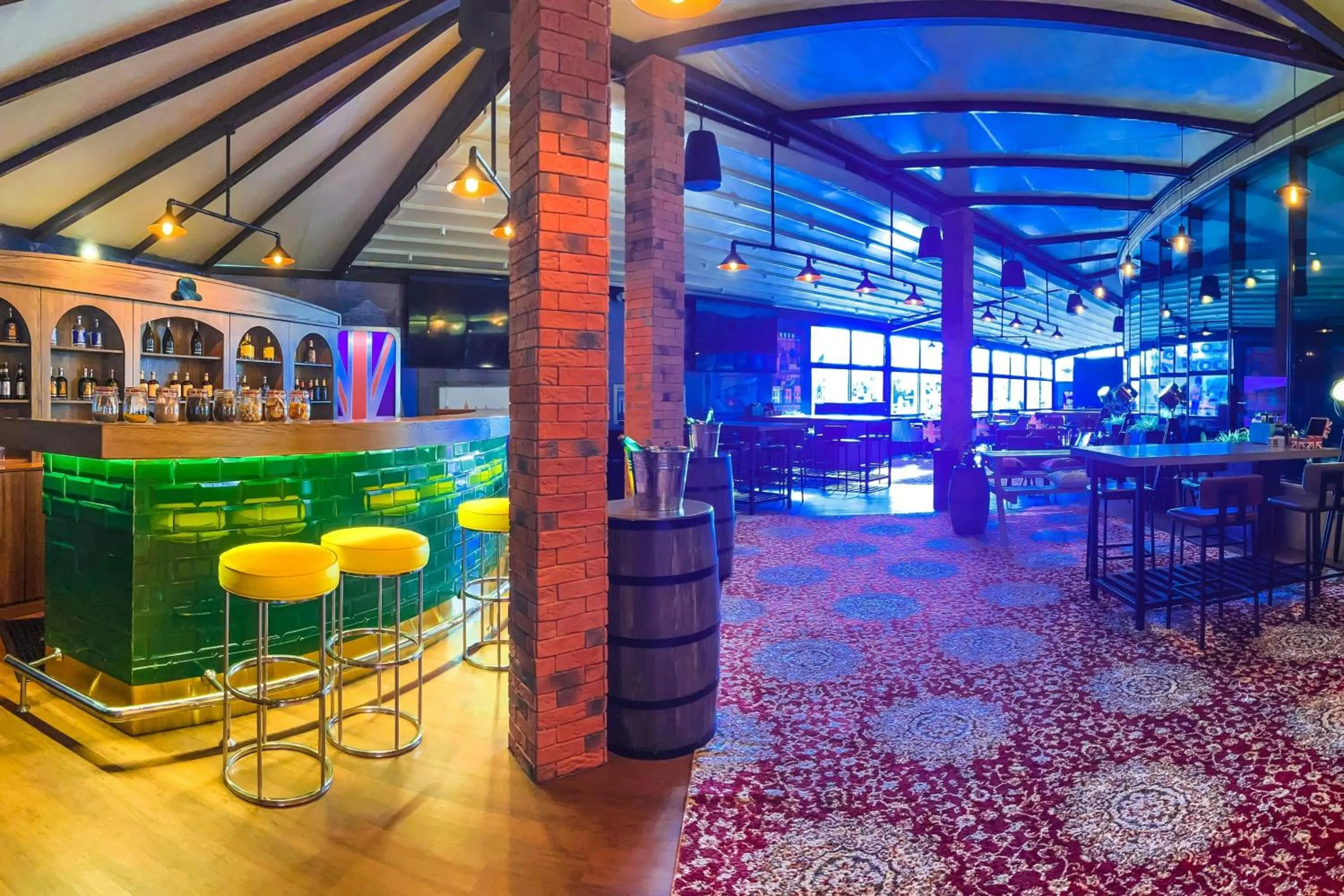 Restaurant/places to eat in Courtyard by Marriott Riyadh Diplomatic Quarter