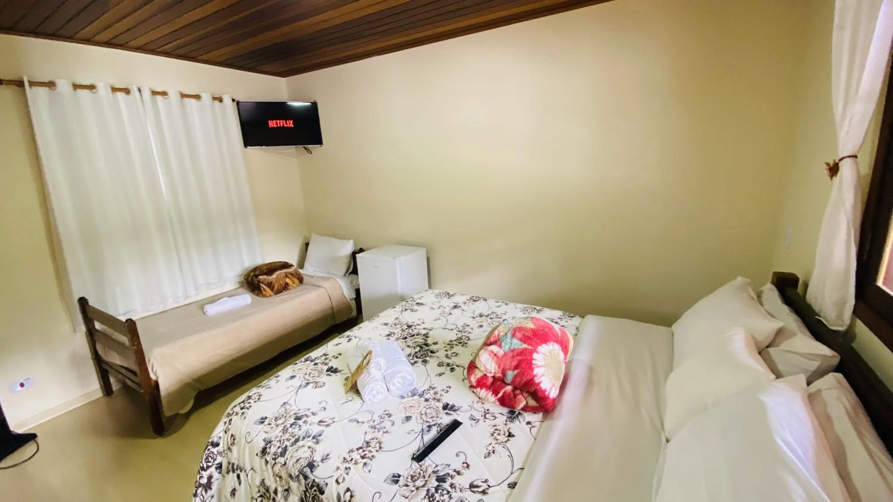 Bed in Vila Velasco