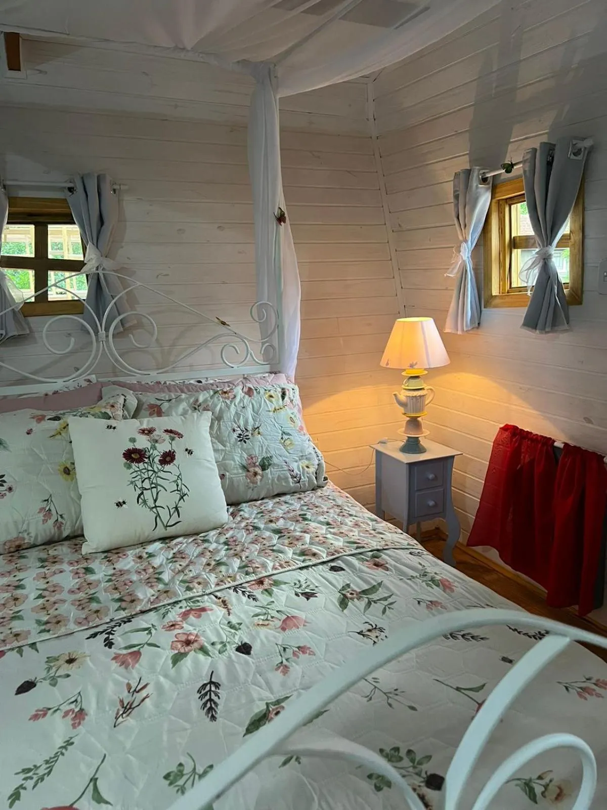 Bed in Vila Velasco