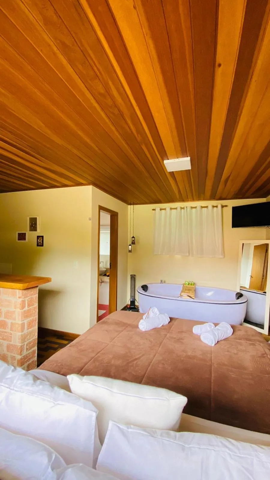 Bed in Vila Velasco