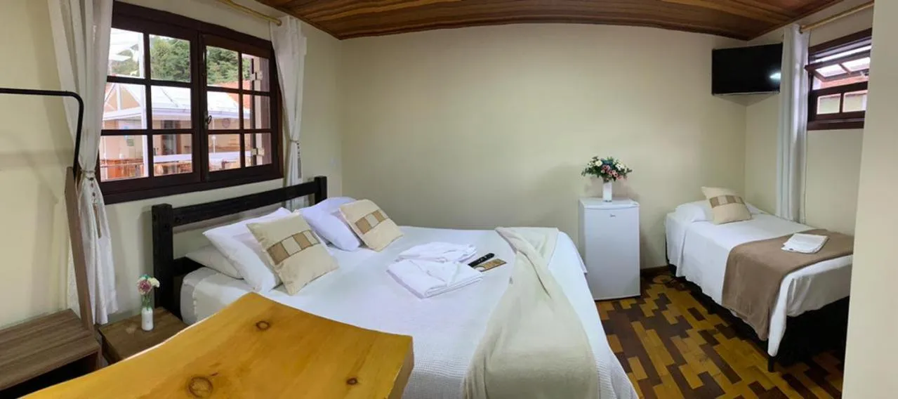 Bed in Vila Velasco