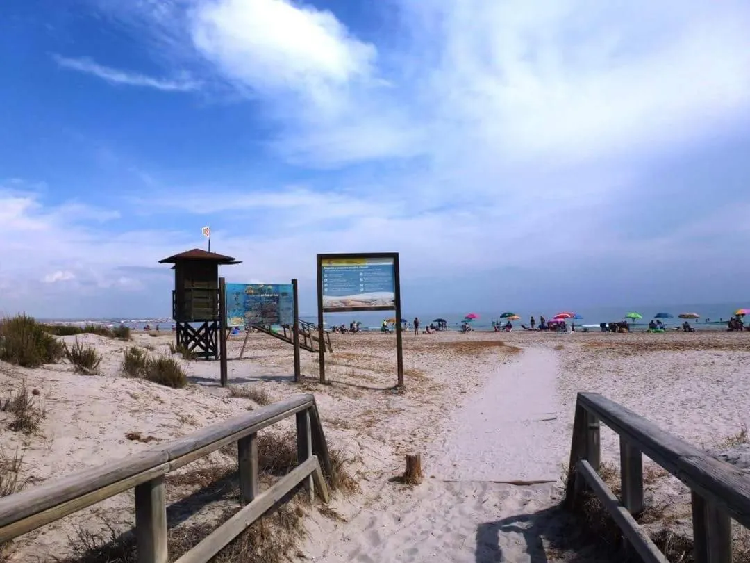 Beach in Hotel Alaska