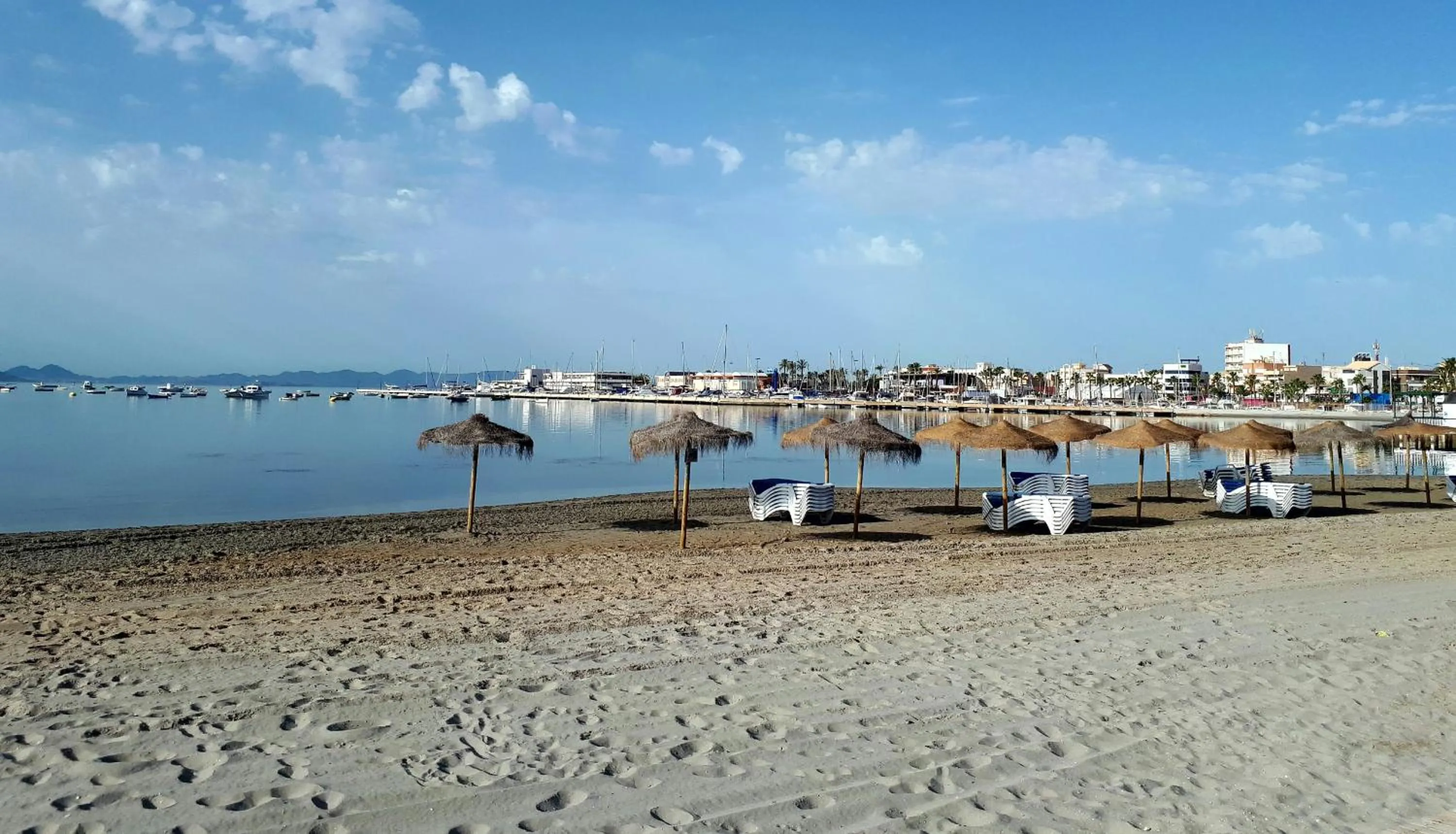 Beach in Hotel Alaska