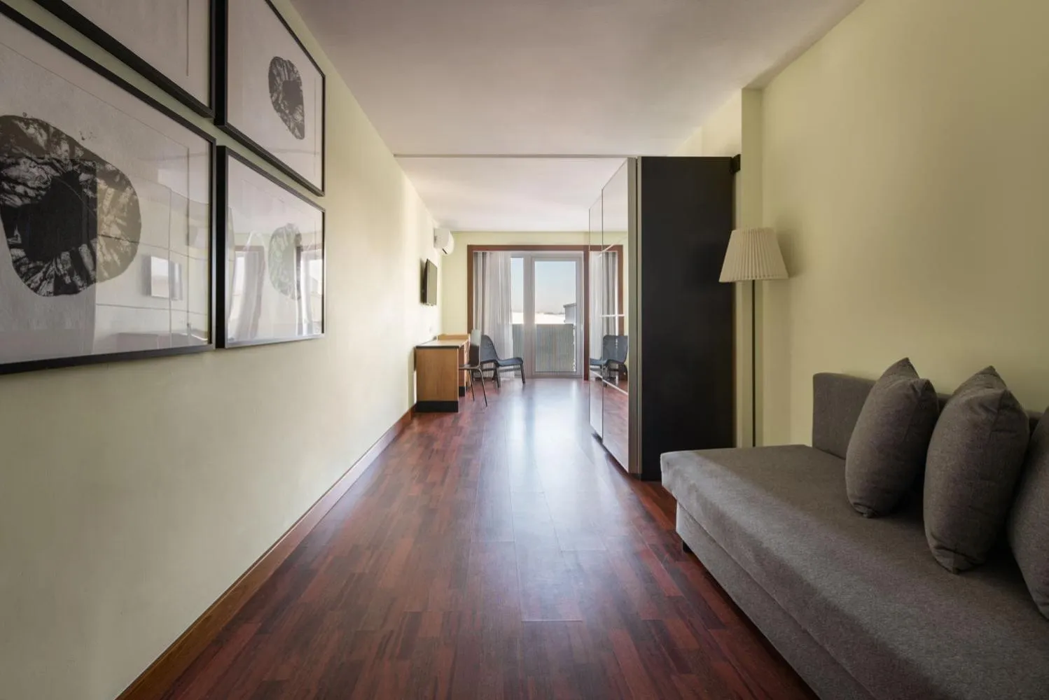 Photo of the whole room in Exe Praia Golfe