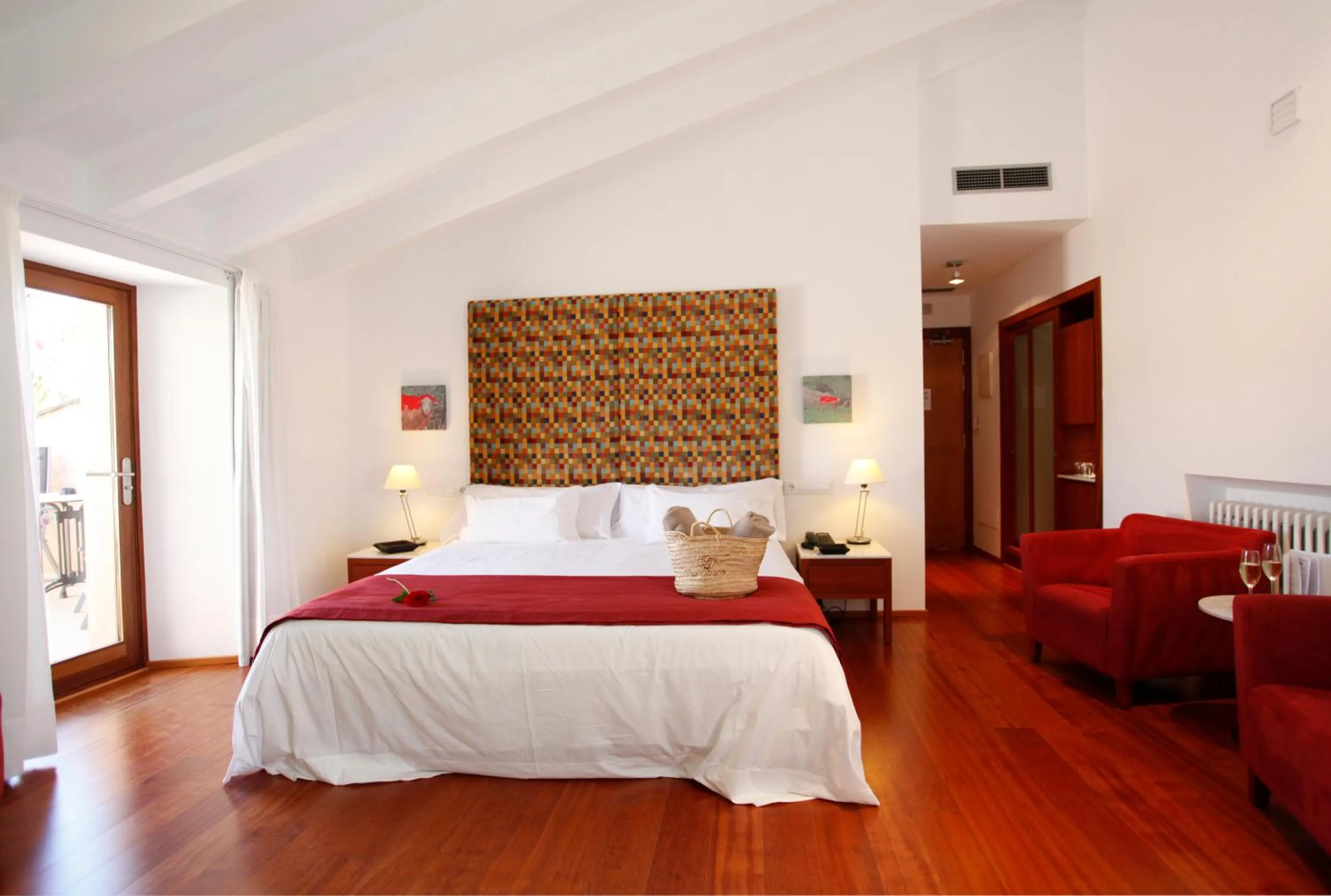 Photo of the whole room, Bed in Sa Cabana Hotel & Spa - Adults Only