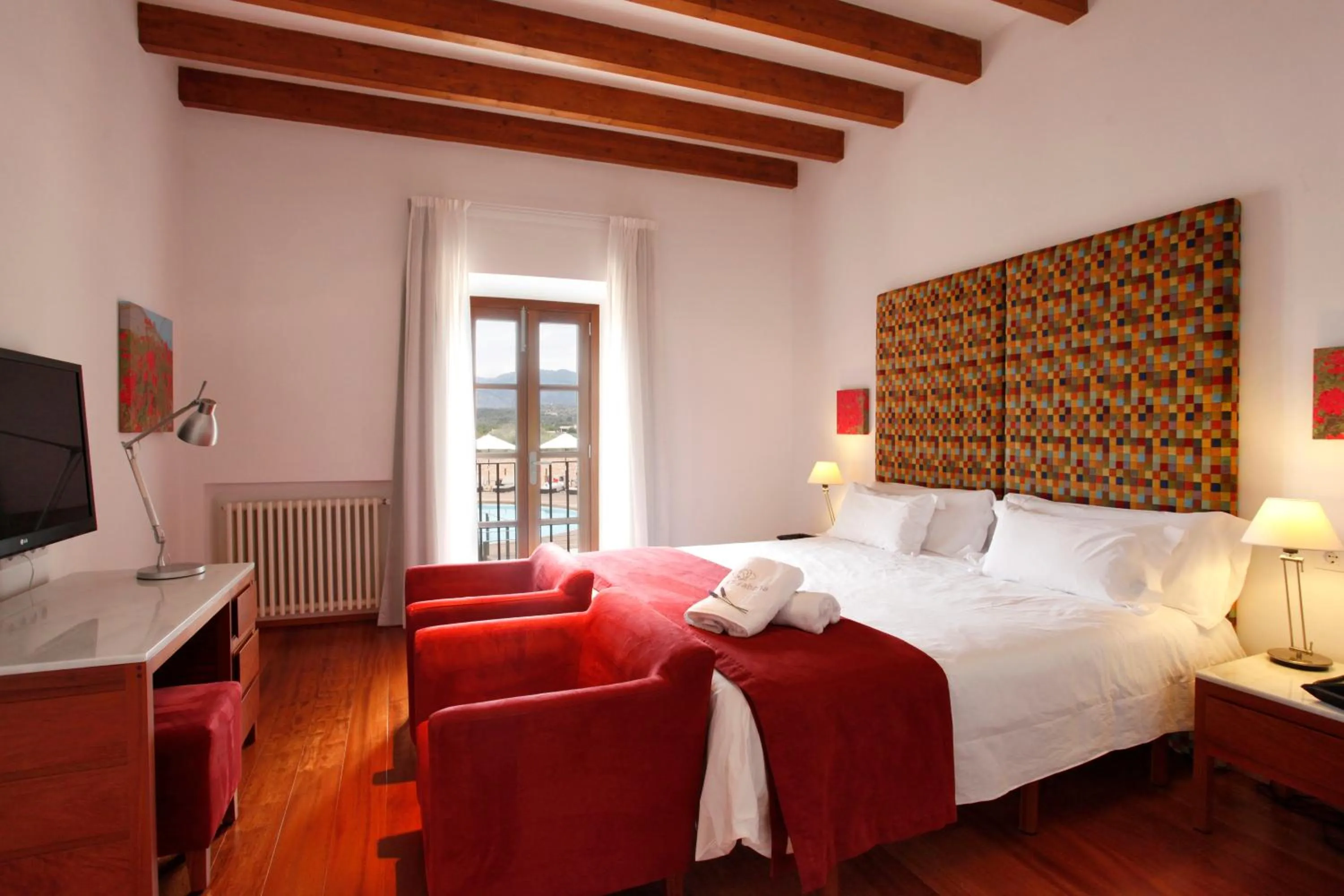 Bed in Sa Cabana Hotel & Spa - Adults Only