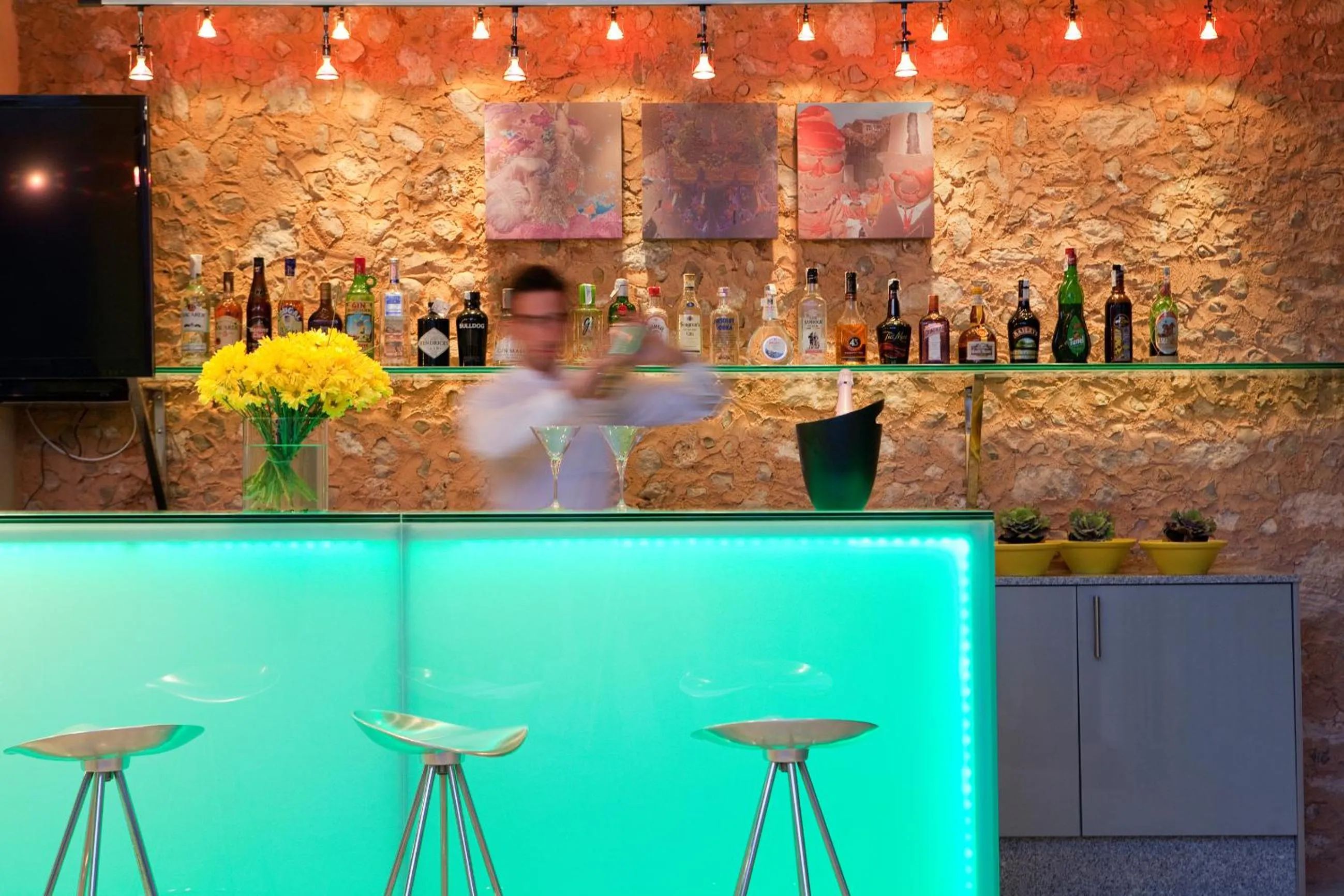 Lounge or bar in Sa Cabana Hotel & Spa - Adults Only