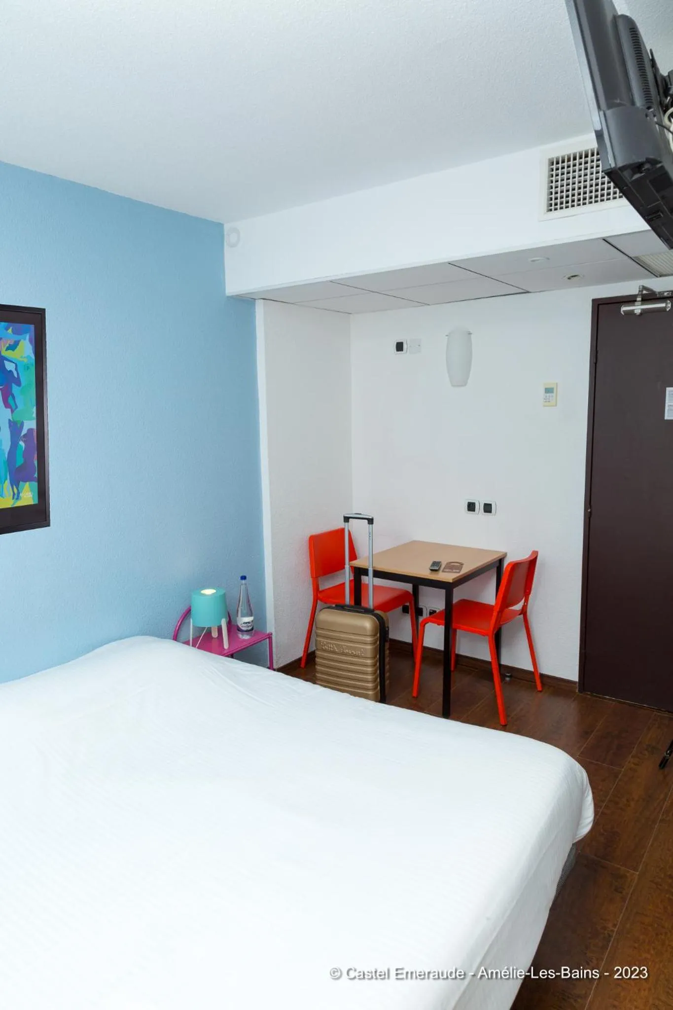 Bed in Appart'Hotel Castel Emeraude, Charme et Caractère