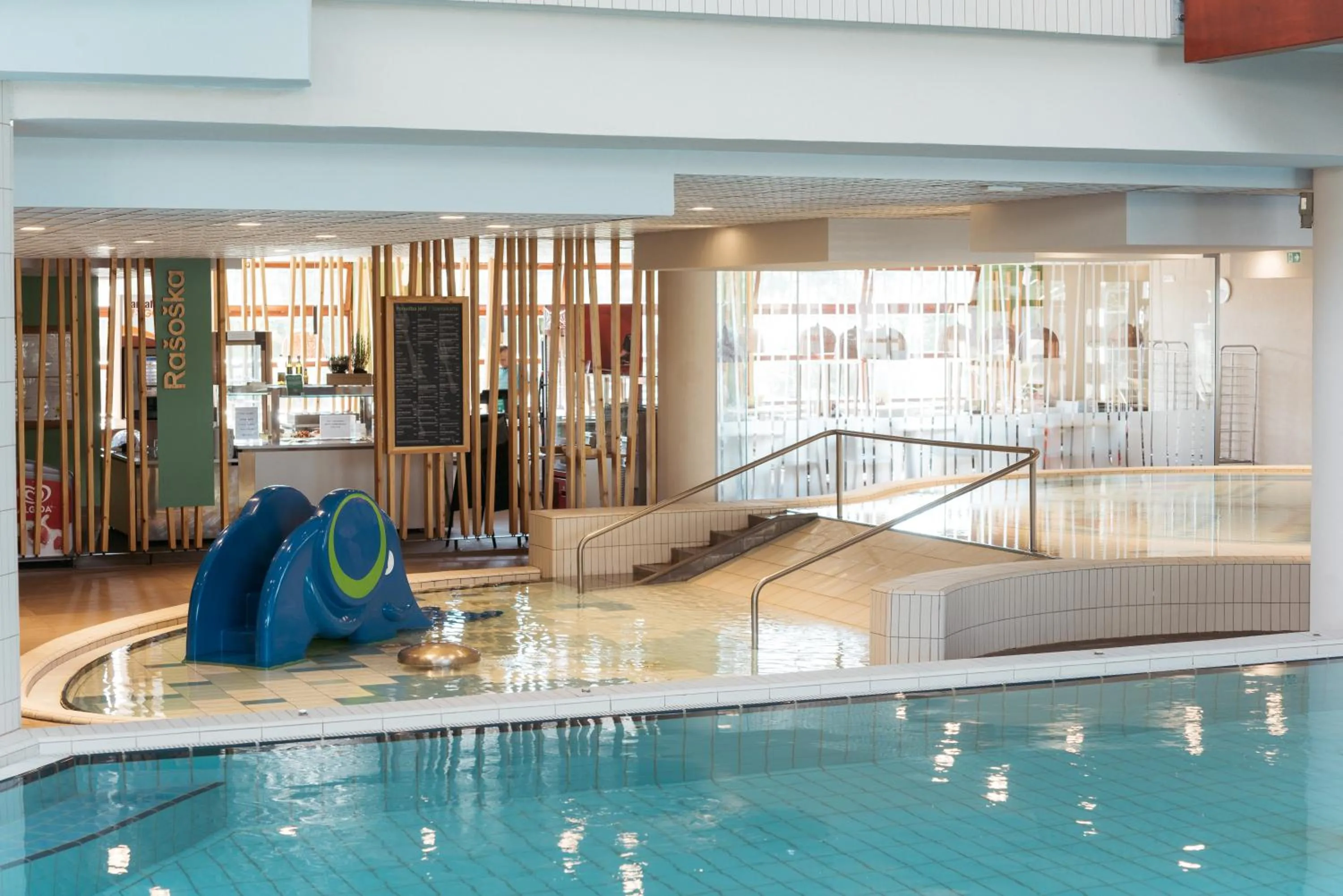 Swimming pool in Hotel Livada Prestige - Terme 3000 - Sava Hotels & Resorts