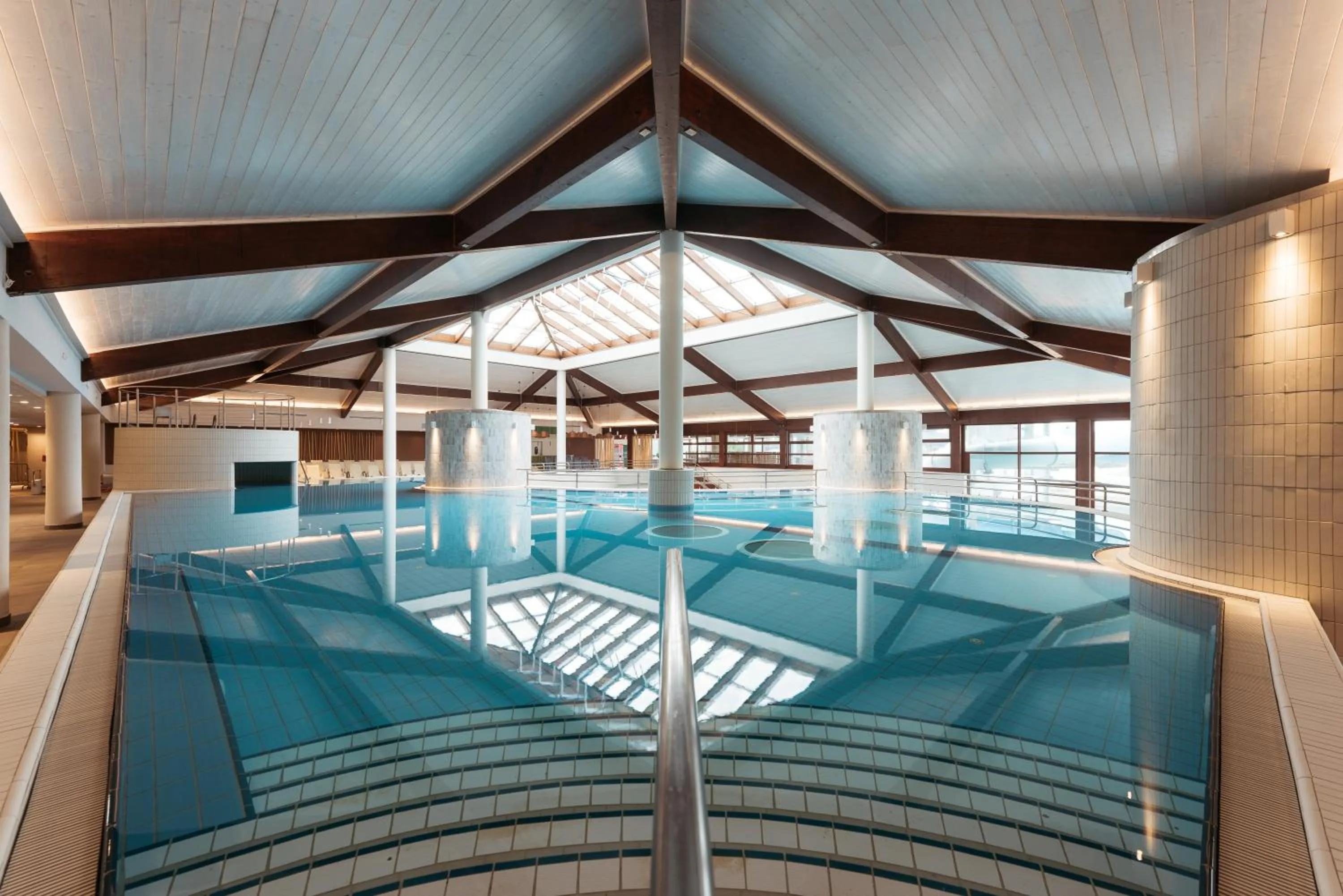 Swimming pool in Hotel Livada Prestige - Terme 3000 - Sava Hotels & Resorts