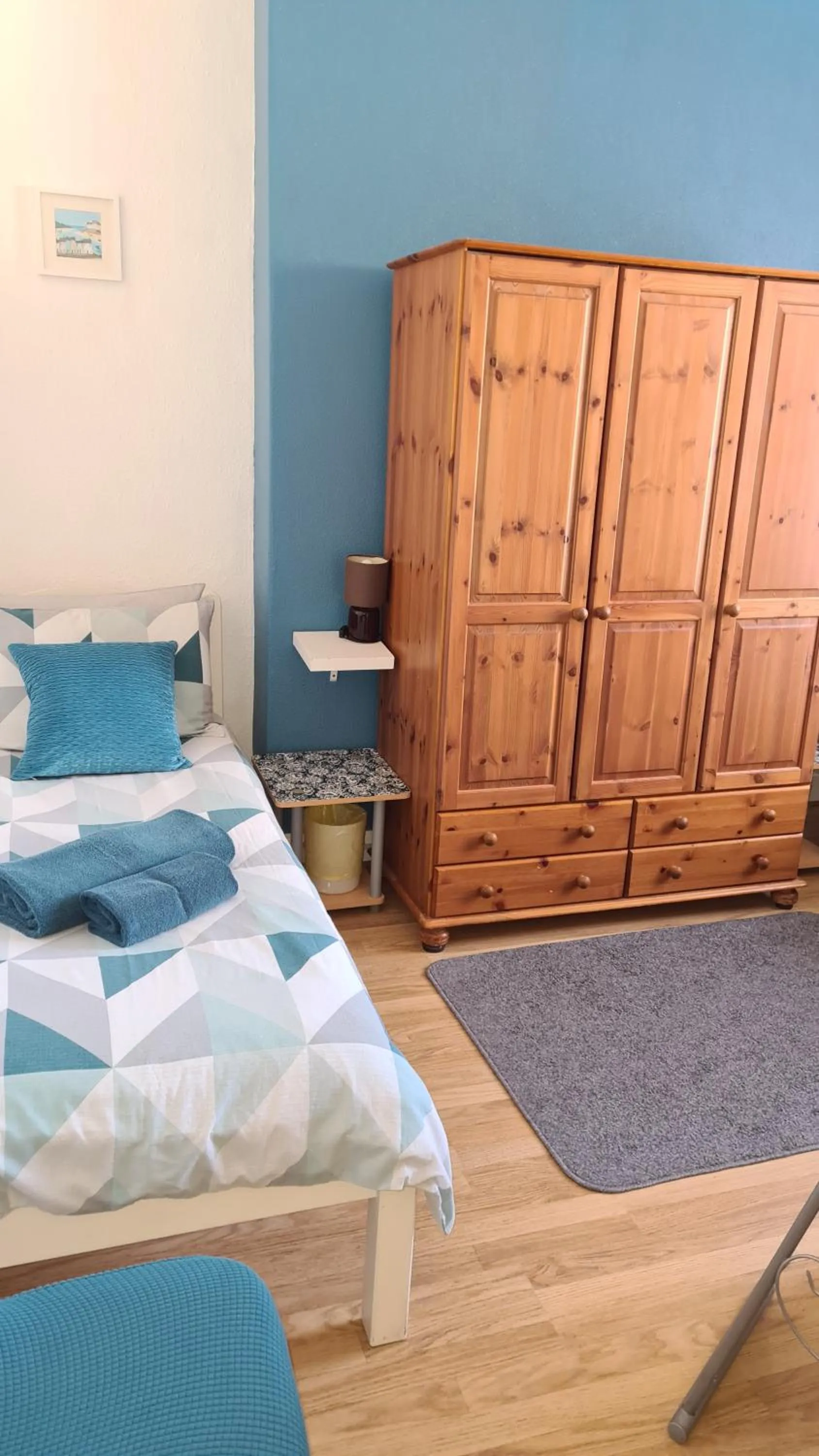 Bed in Sunnyside Hotel