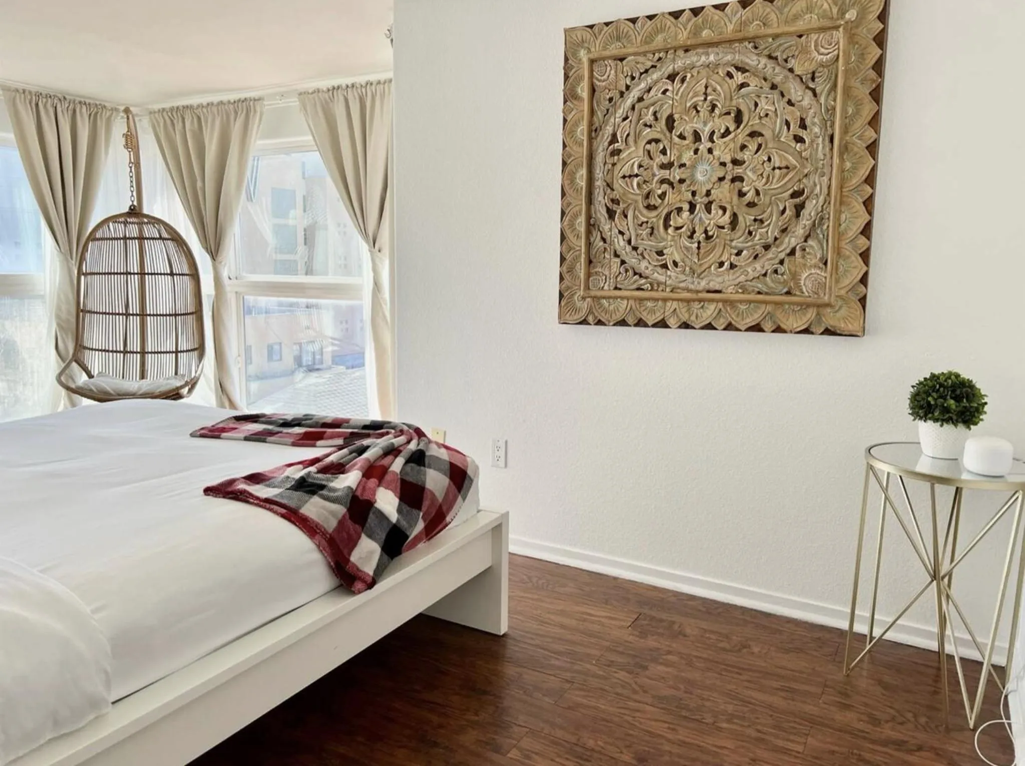 Bed in Little Italy Modern Lofts