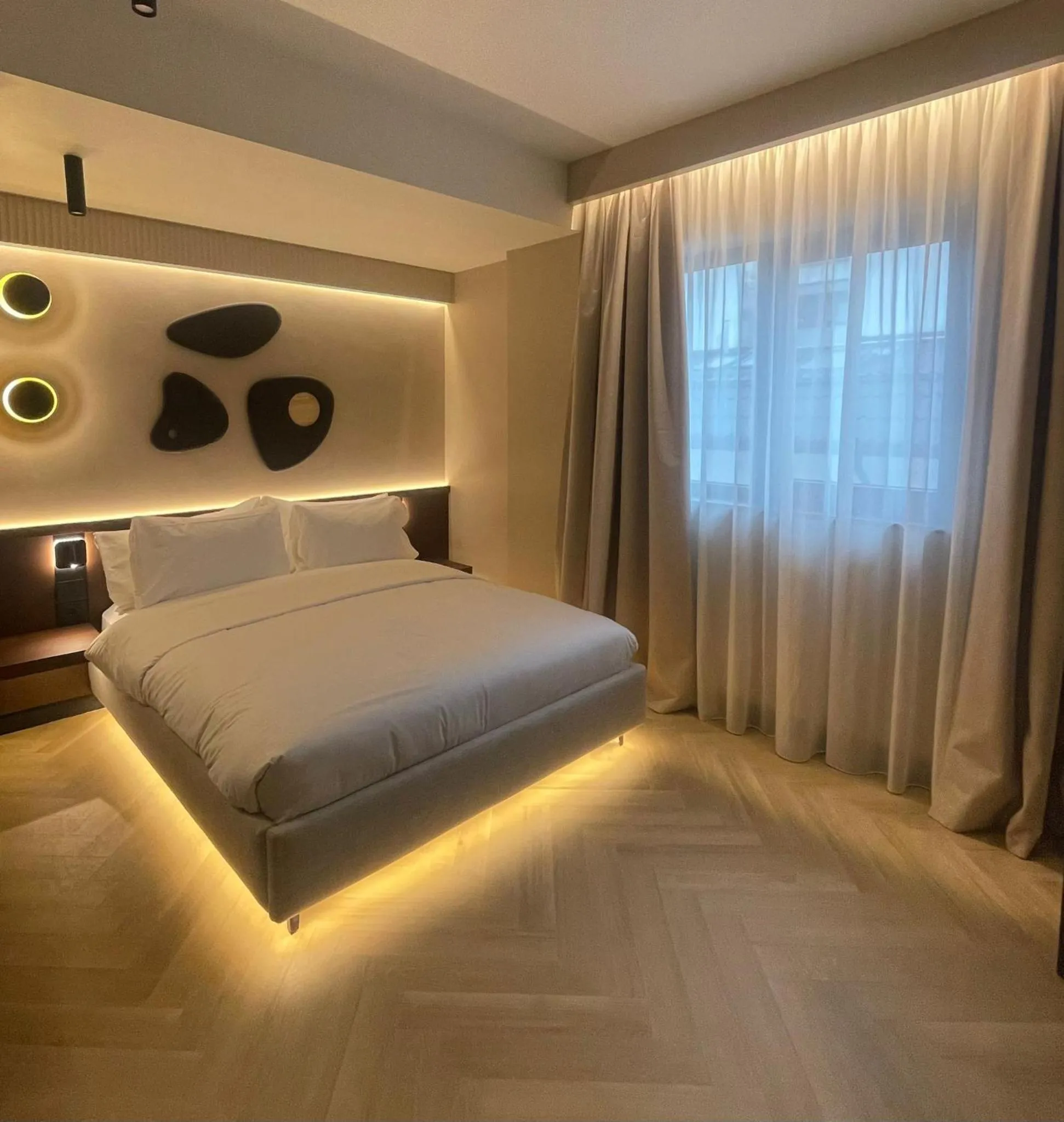 Bedroom, Bed in Hotel Trianon