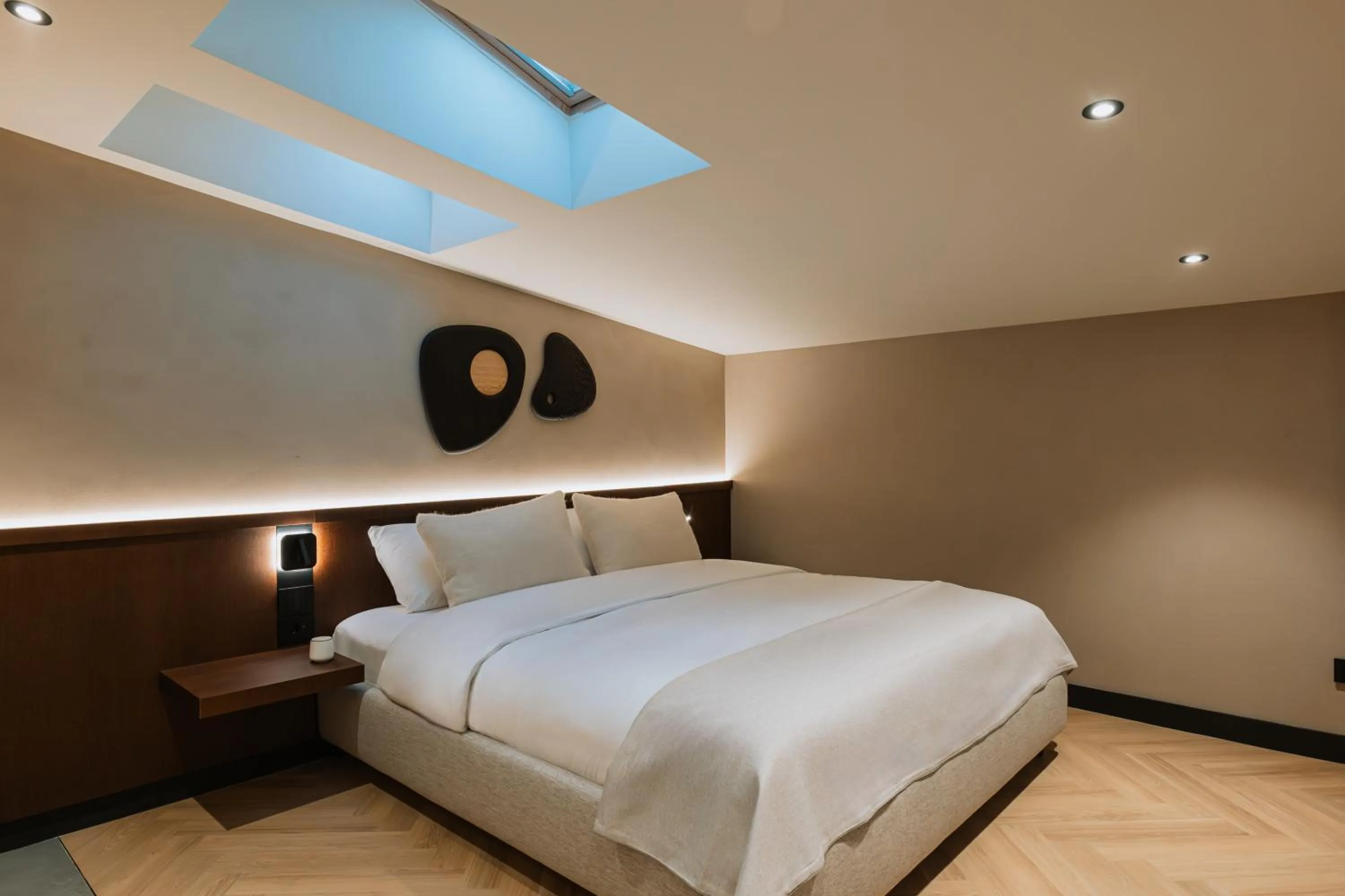 Bedroom, Bed in Hotel Trianon