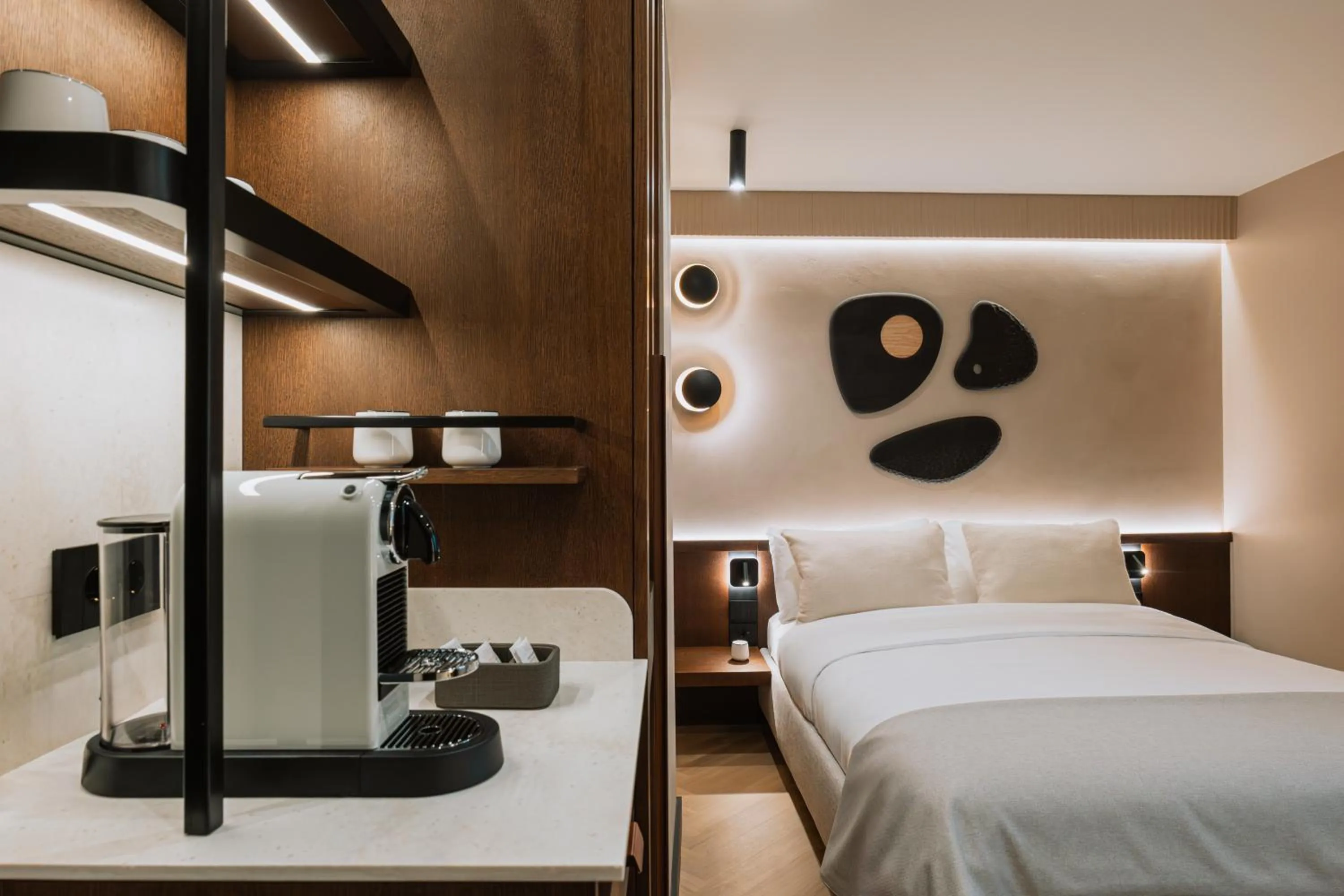 Bedroom, Bed in Hotel Trianon