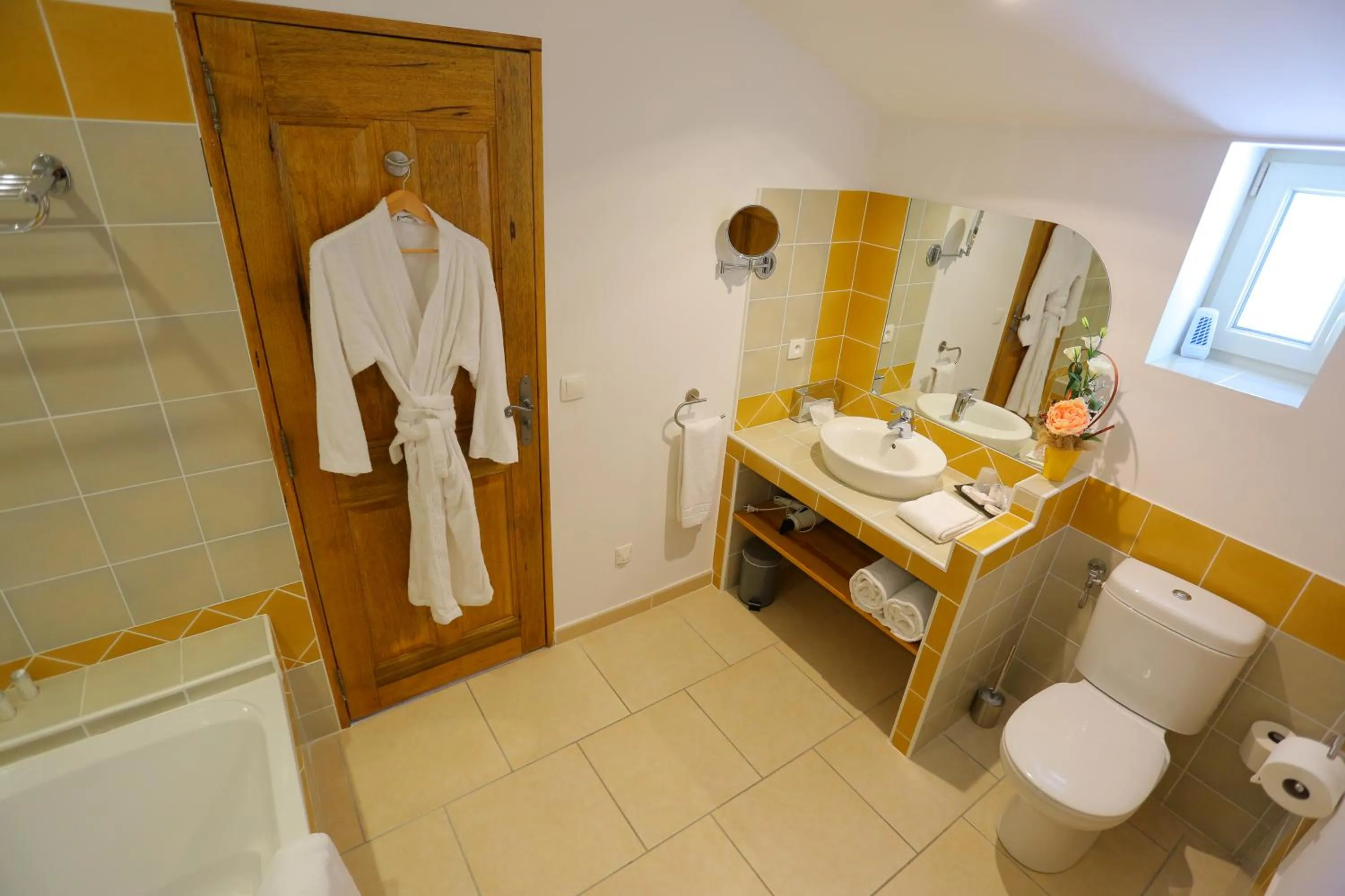 Maison CHENET - Les Chambres Entre Vigne et Garrigue - Teritoria