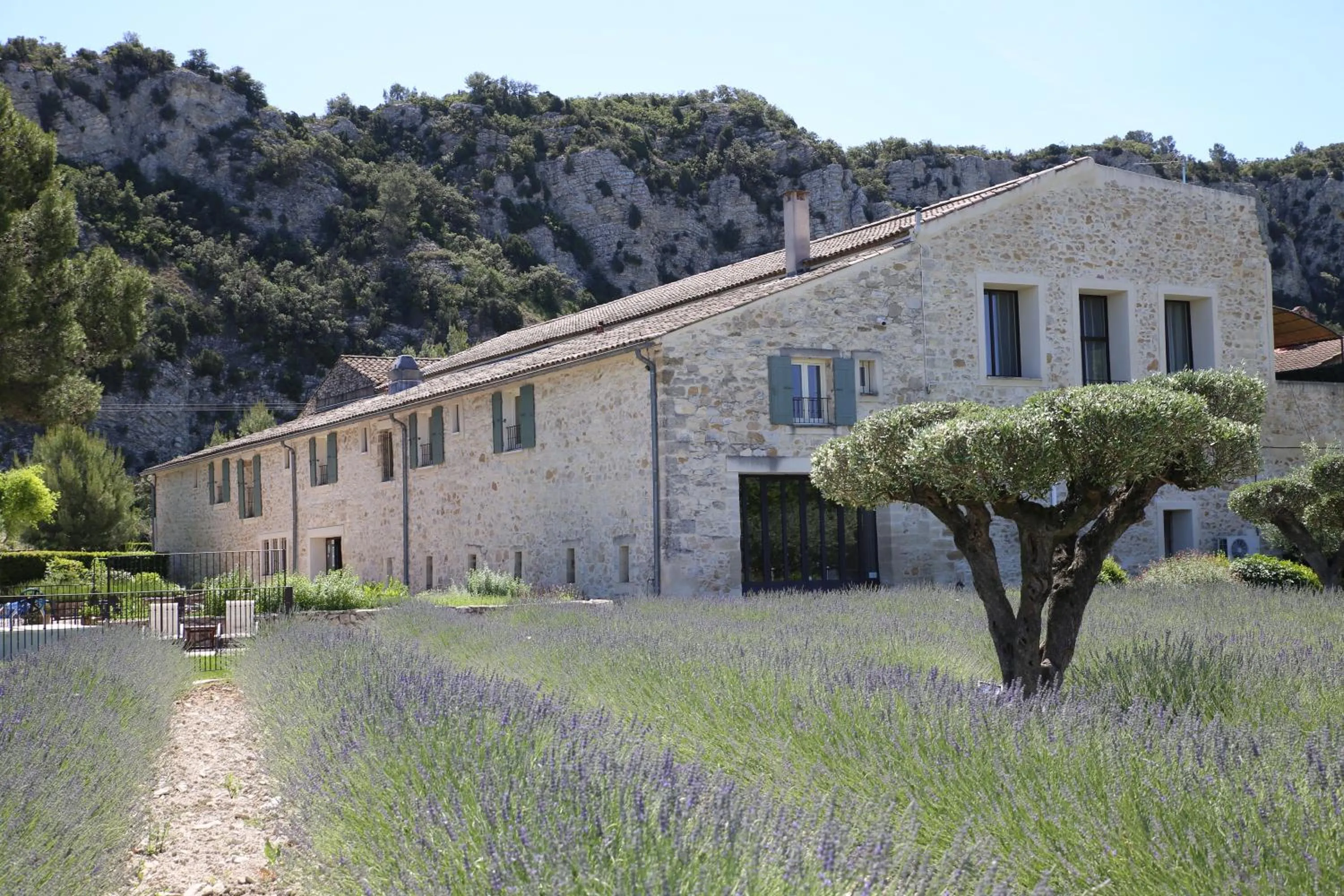 Property building in Maison CHENET - Les Chambres Entre Vigne et Garrigue - Teritoria