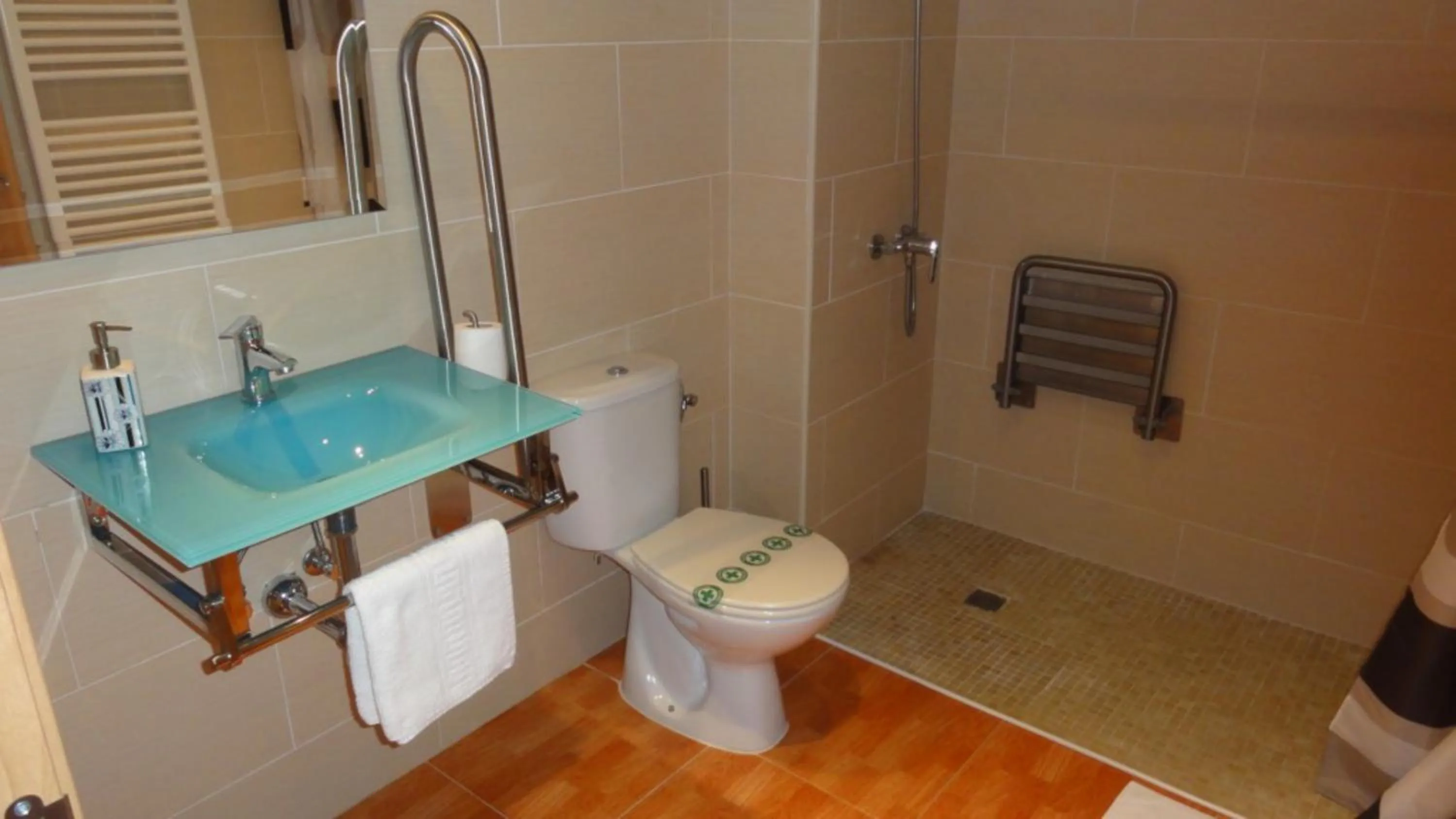 Bathroom in Aparthotel Can Gallart