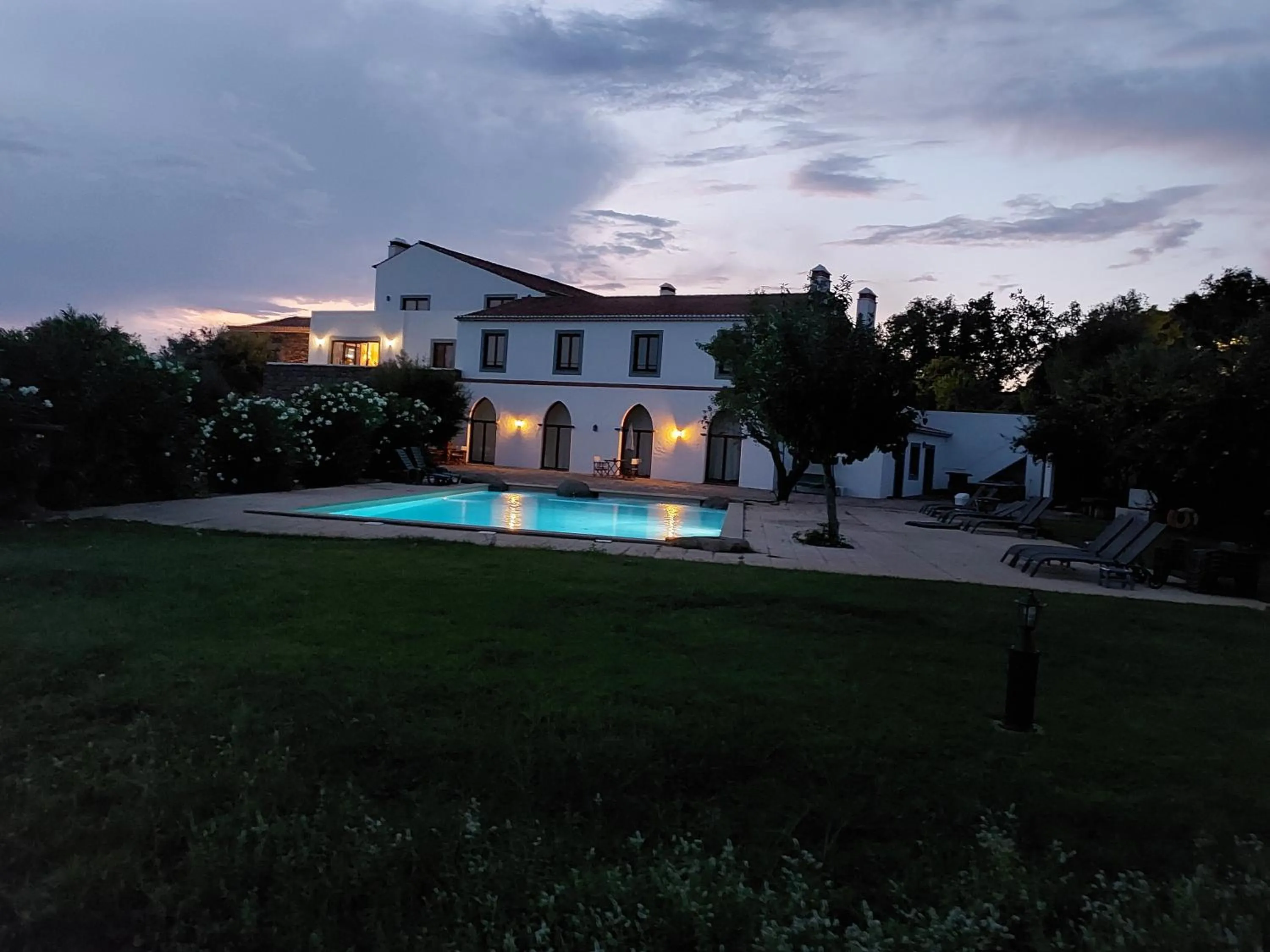 Property building in Convento da Provença