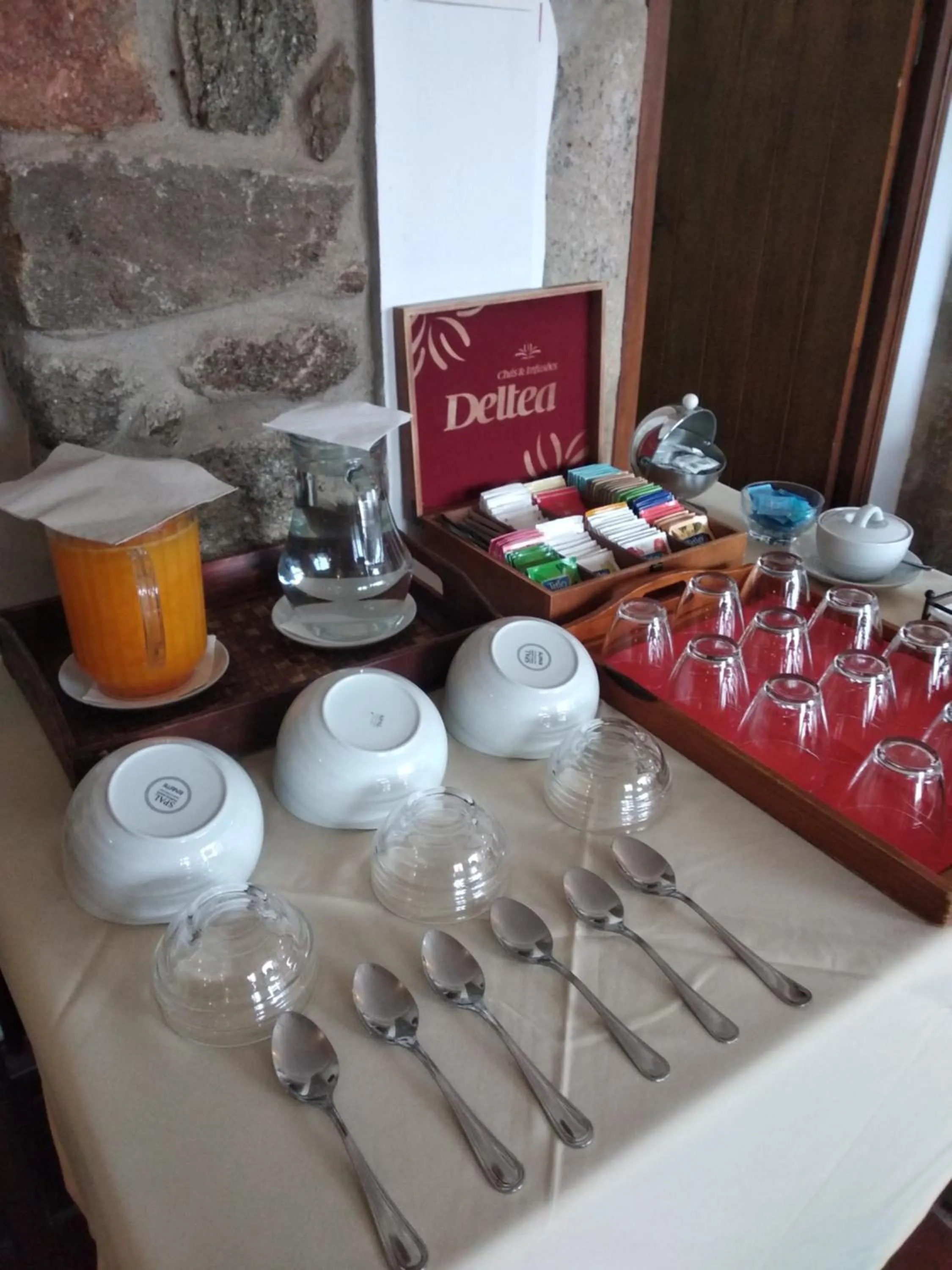 Restaurant/places to eat in Convento da Provença