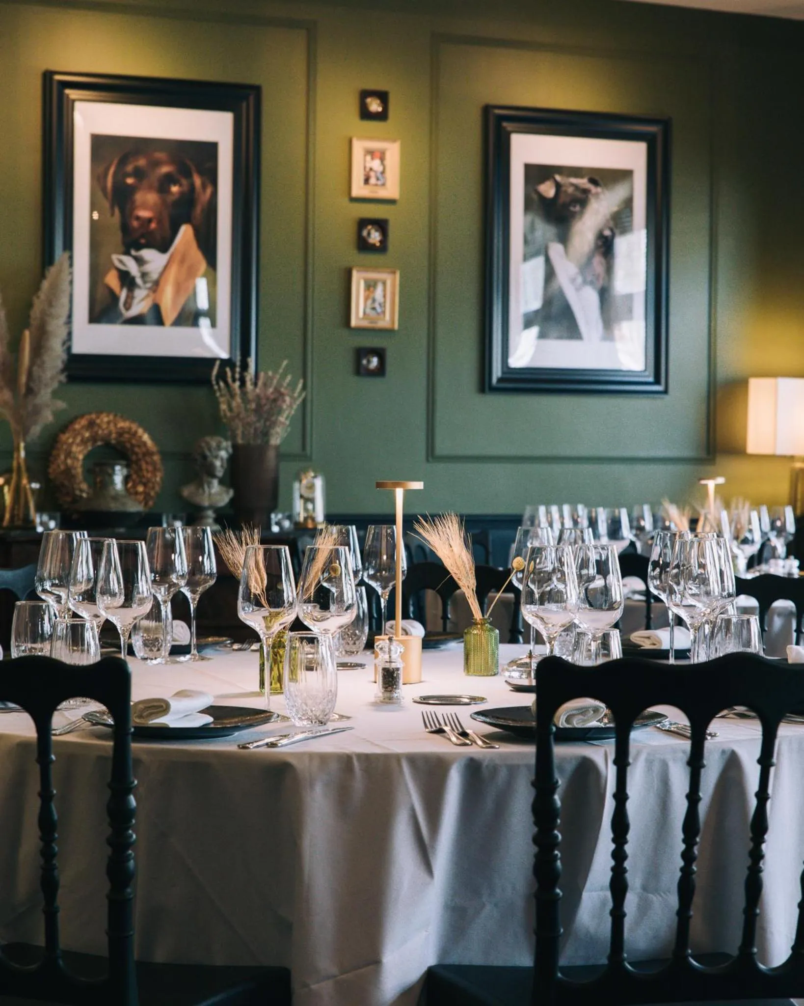 Restaurant/places to eat in Le Boeuf Couronné - Hôtel & Restaurant Chartres- Logis Hotels