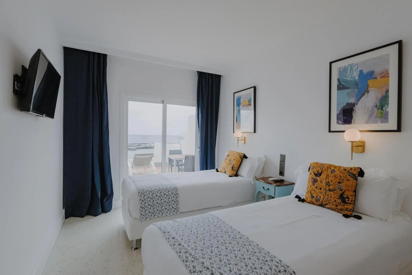 Bed in Apartamentos Islamar Arrecife