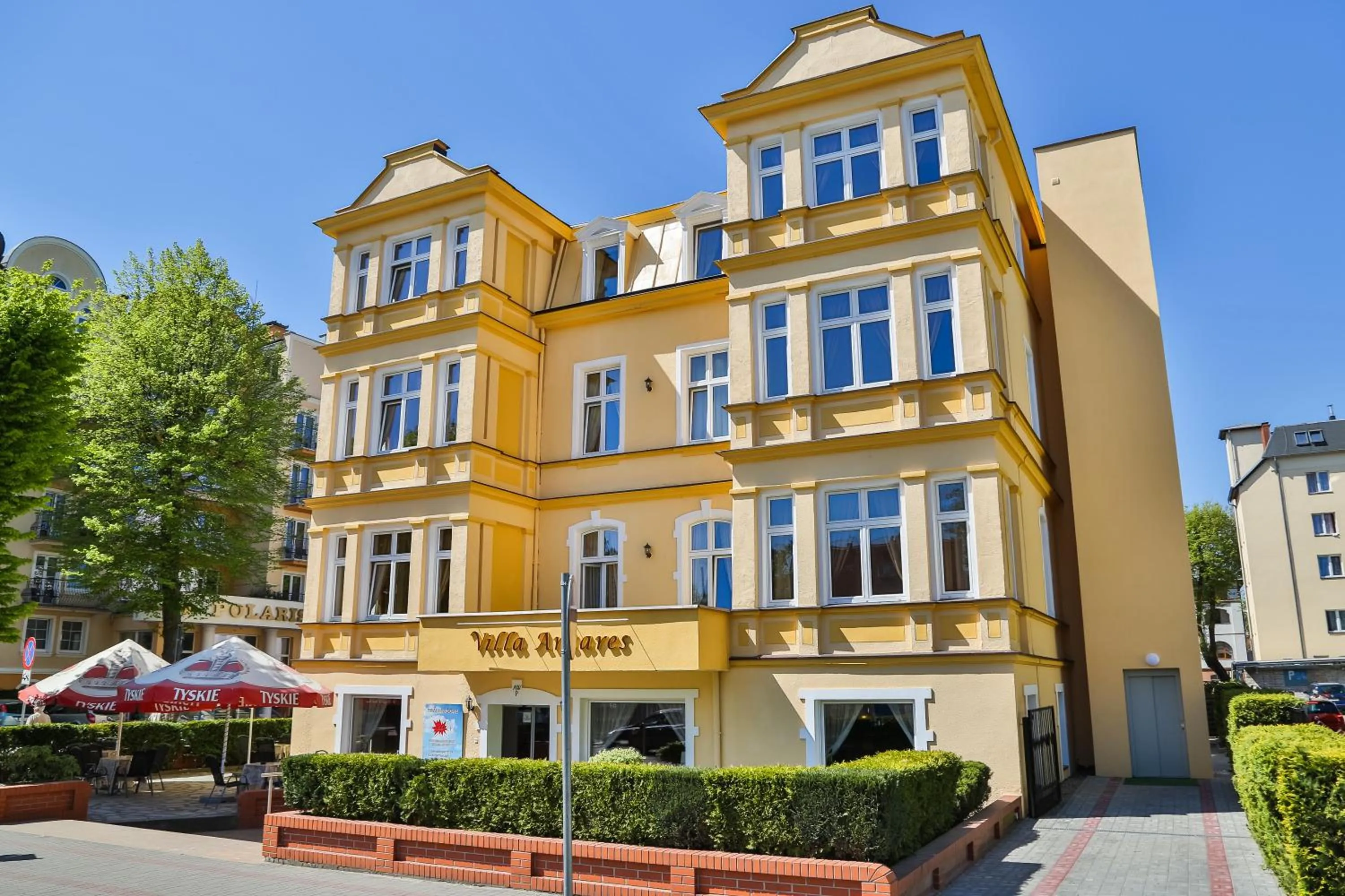 Facade/entrance in Villa Antares I & II