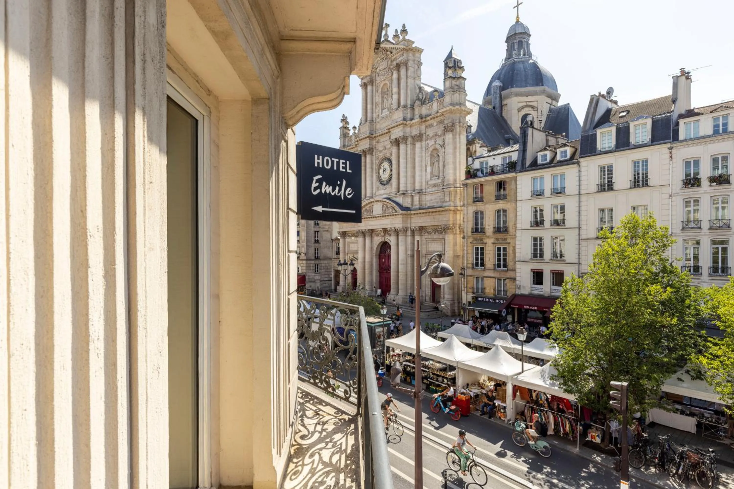 City view in Hôtel Emile Le Marais