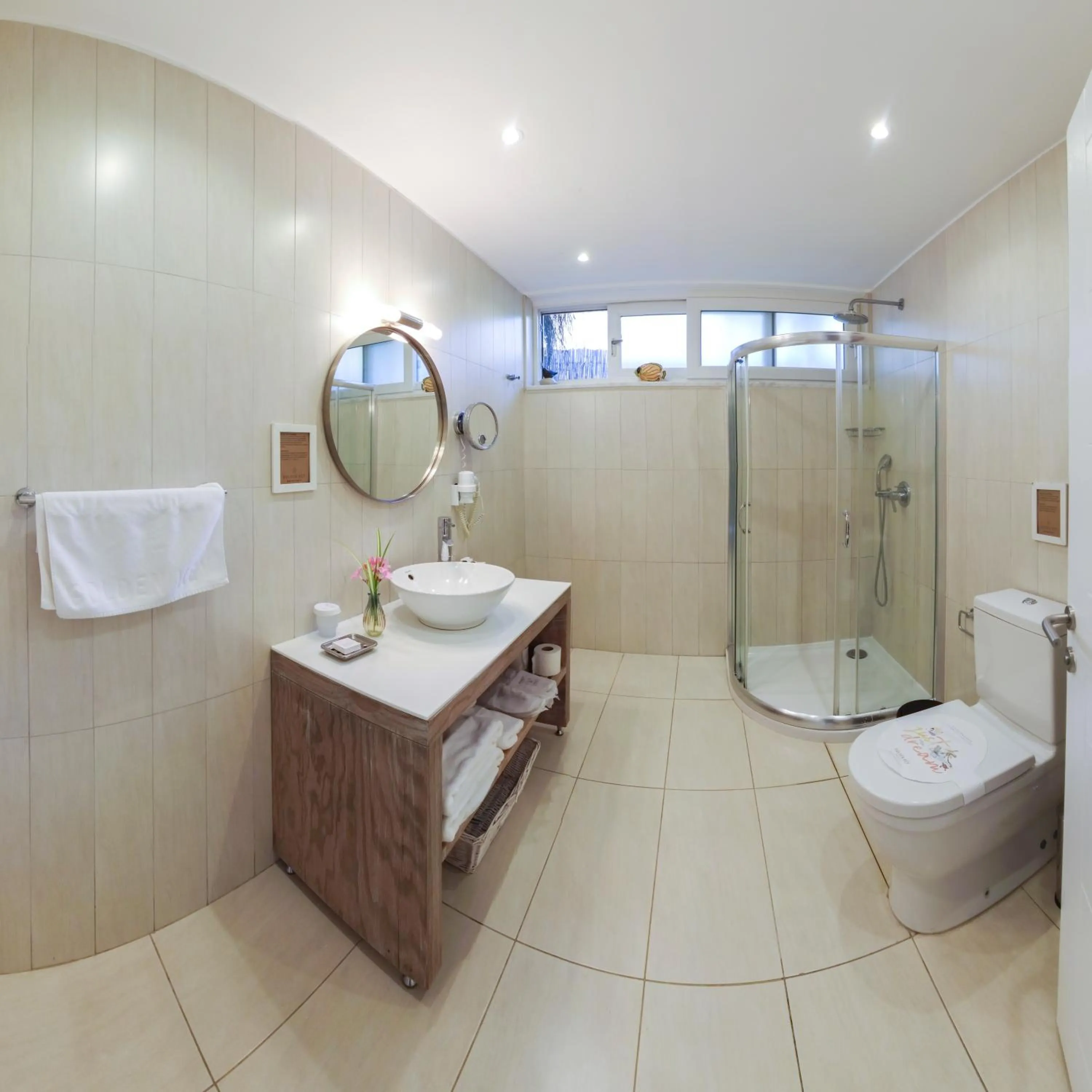 Bathroom in Golden Key Bordubet