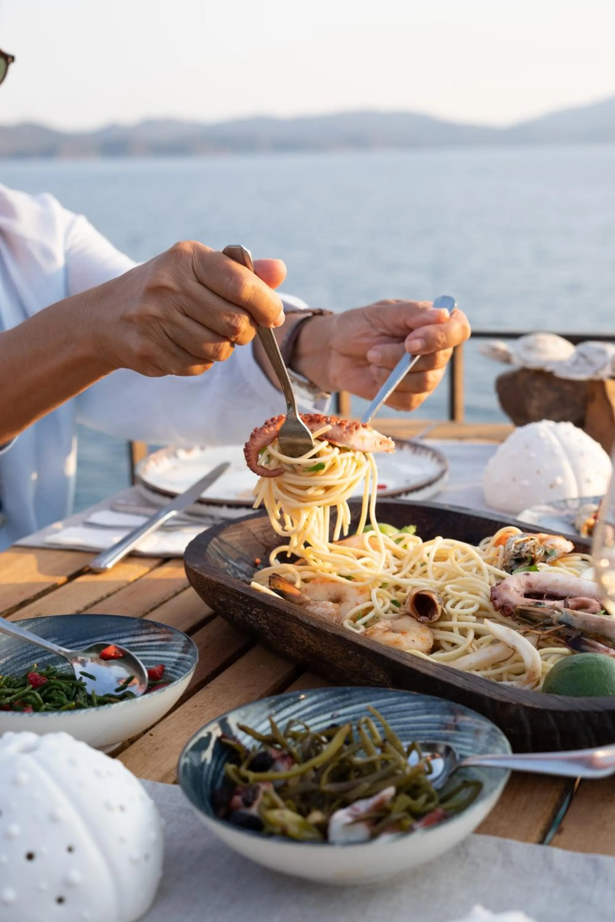 Lunch in Golden Key Bordubet