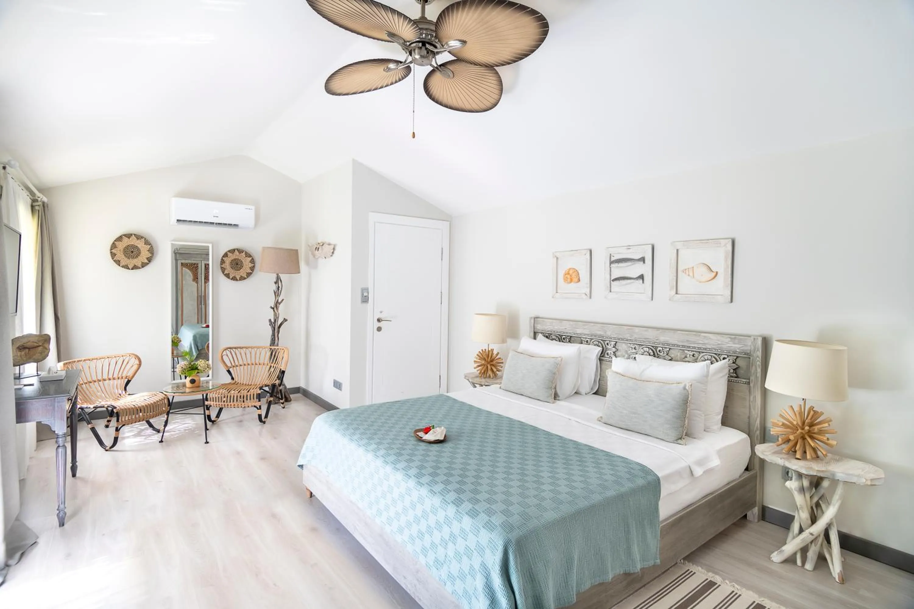 Bedroom in Golden Key Bordubet