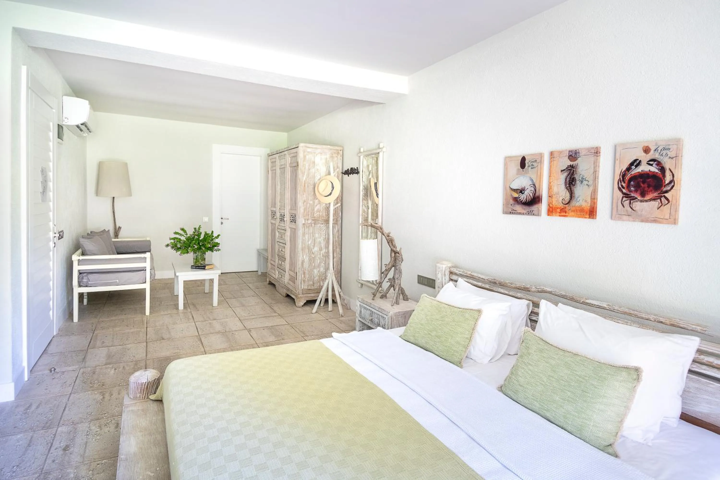 Bedroom in Golden Key Bordubet