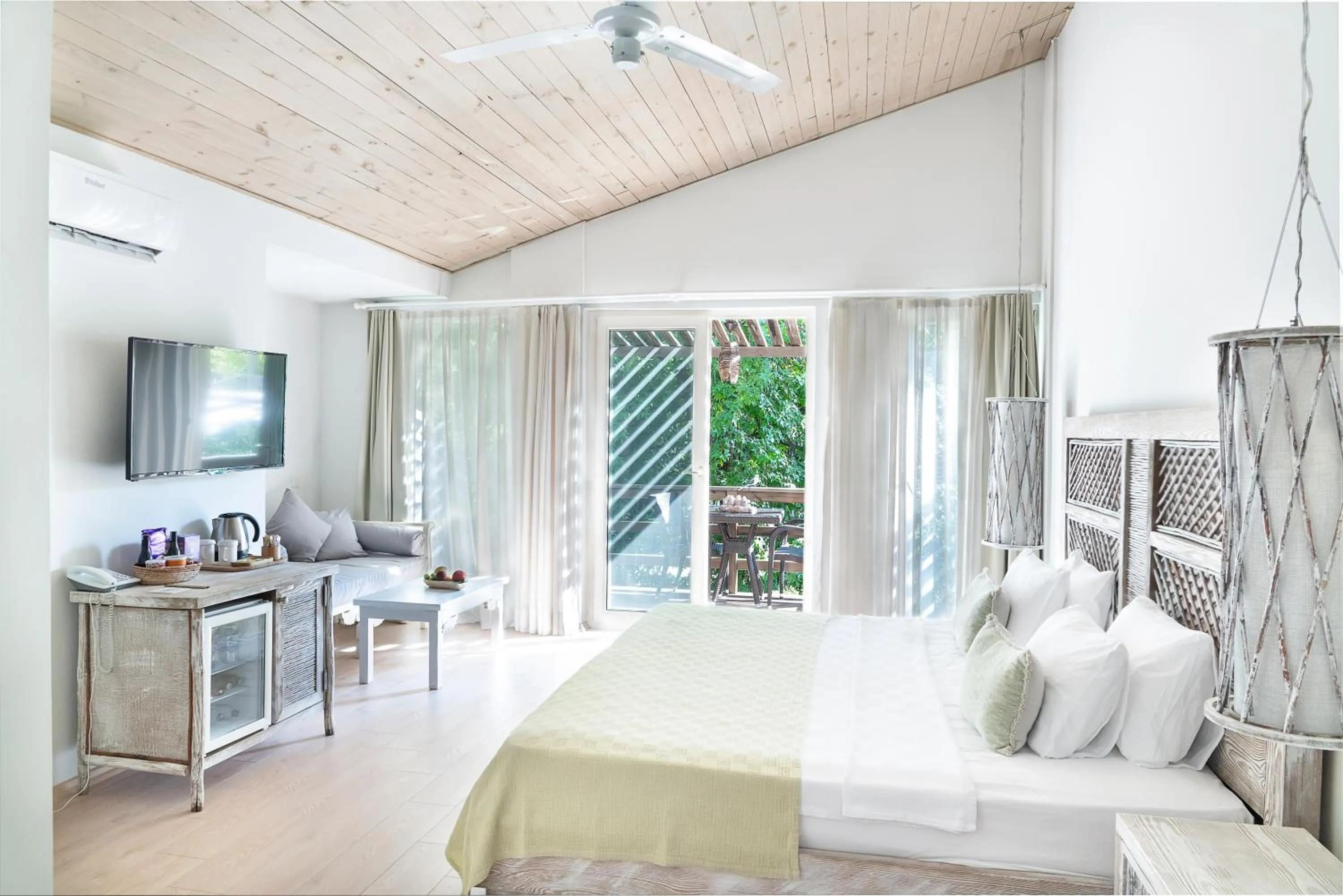 Bedroom in Golden Key Bordubet