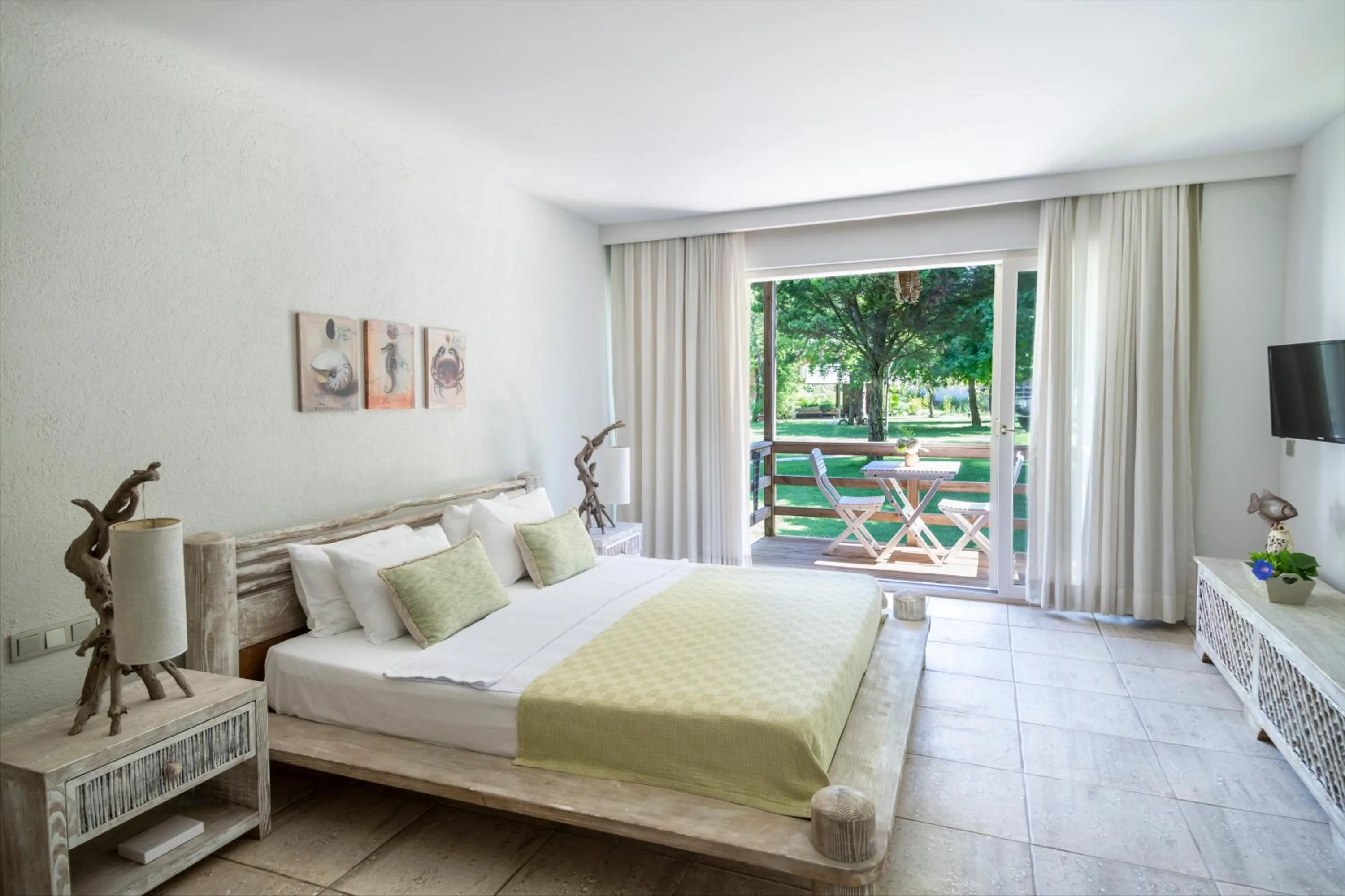 Bedroom in Golden Key Bordubet