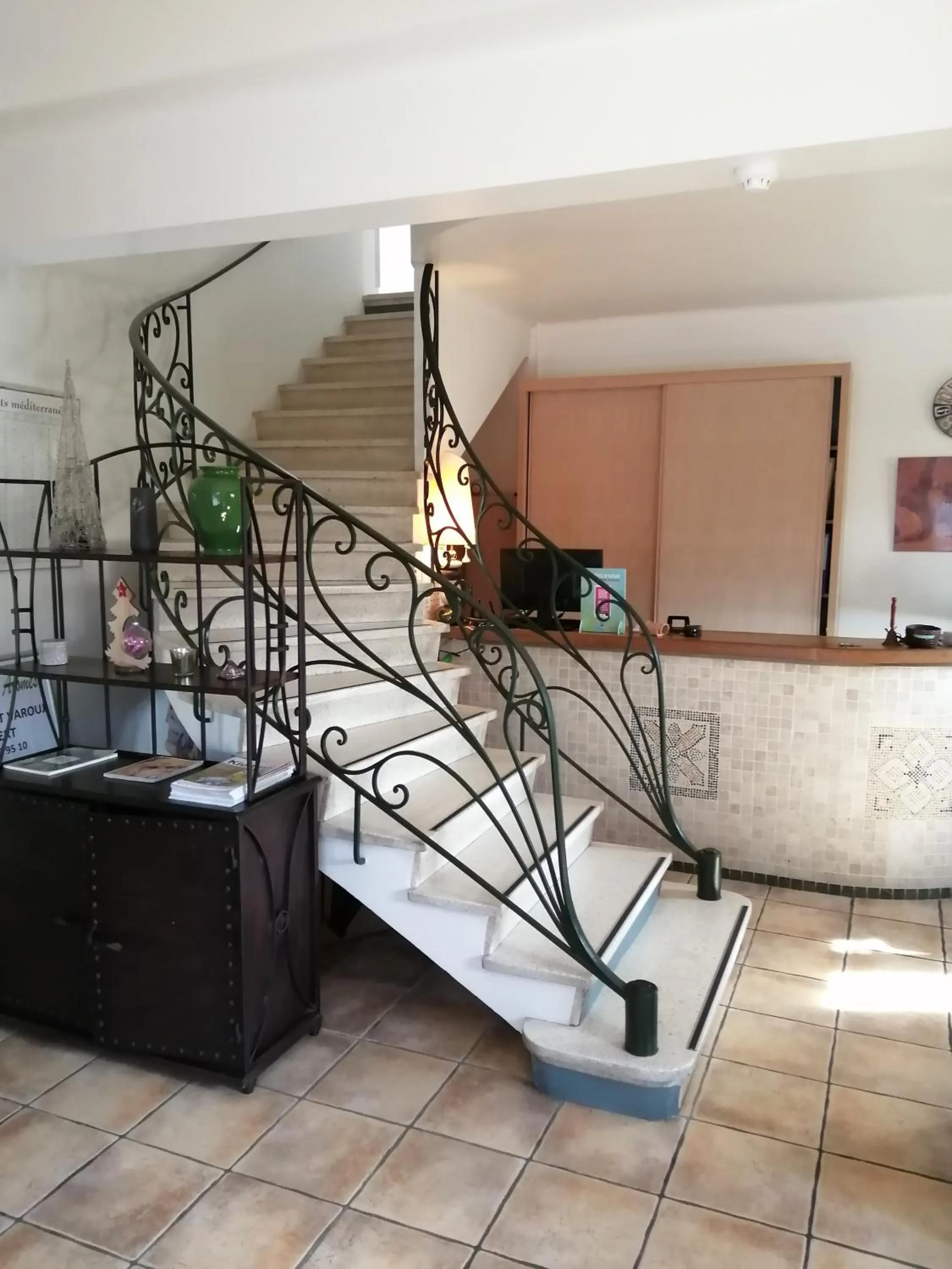 Lobby or reception in Auberge les Aromes