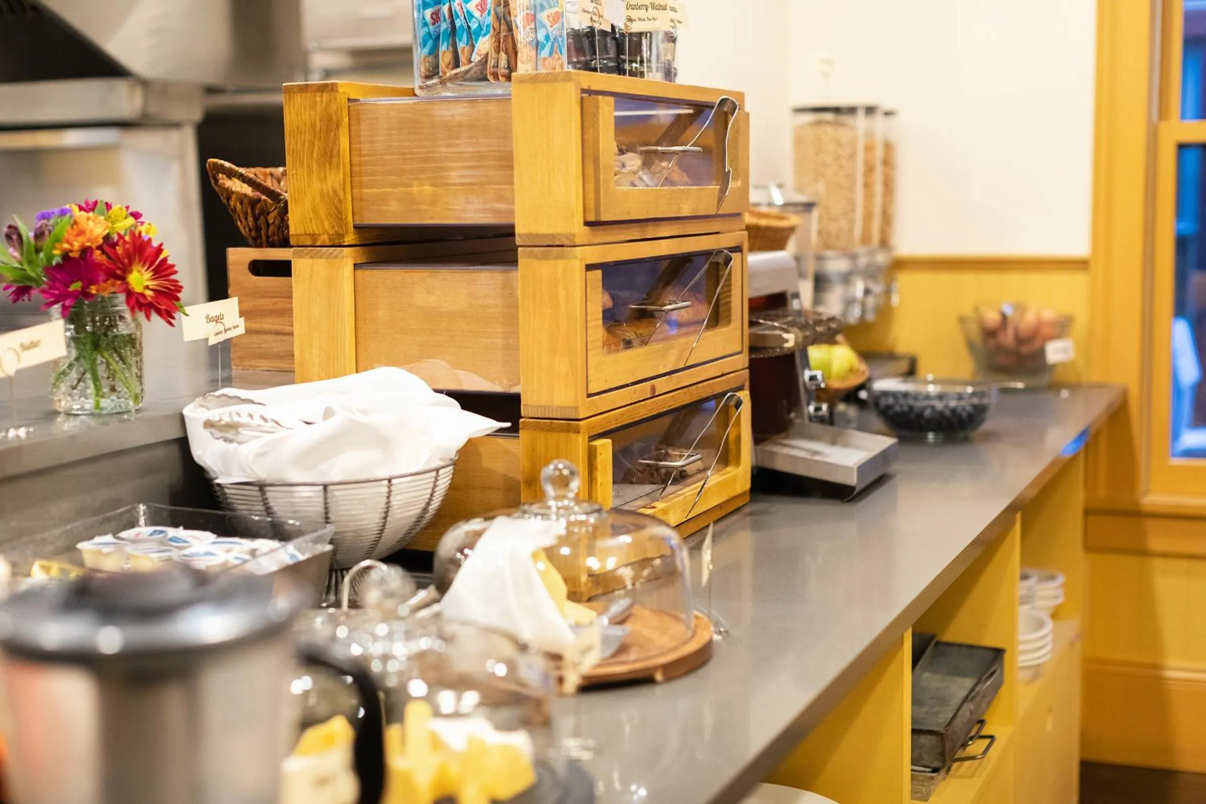 Breakfast in The Porches Inn at Mass MoCA