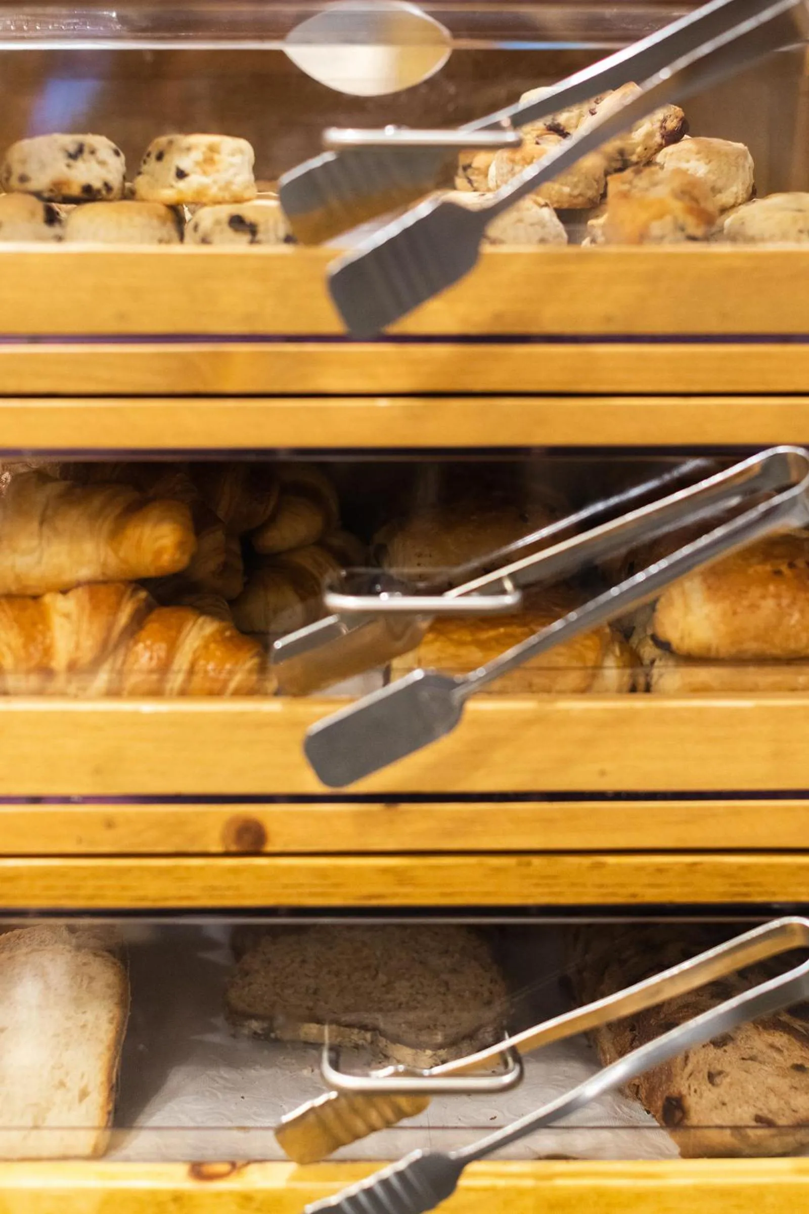 Breakfast in The Porches Inn at Mass MoCA