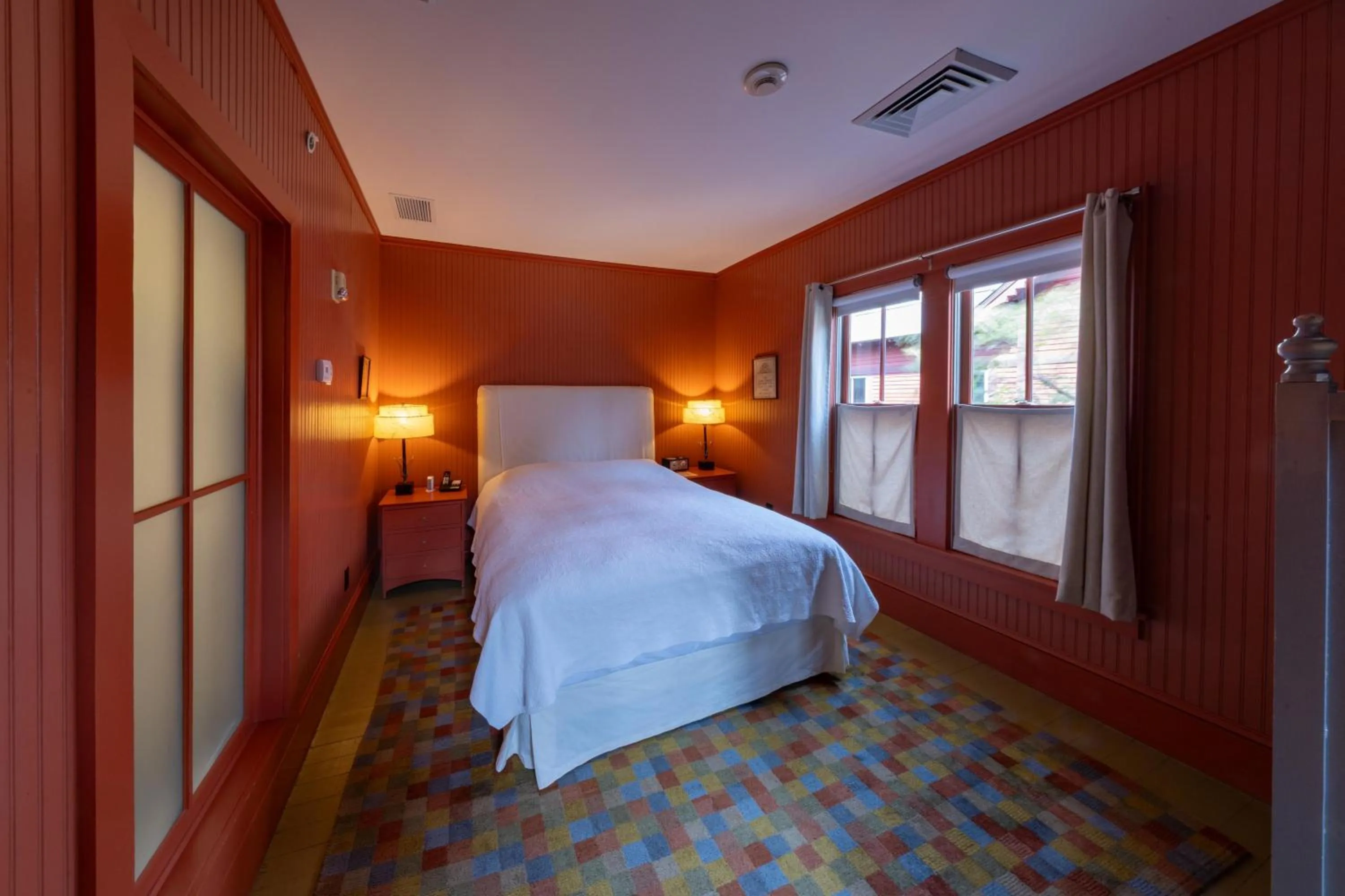 Bed in The Porches Inn at Mass MoCA