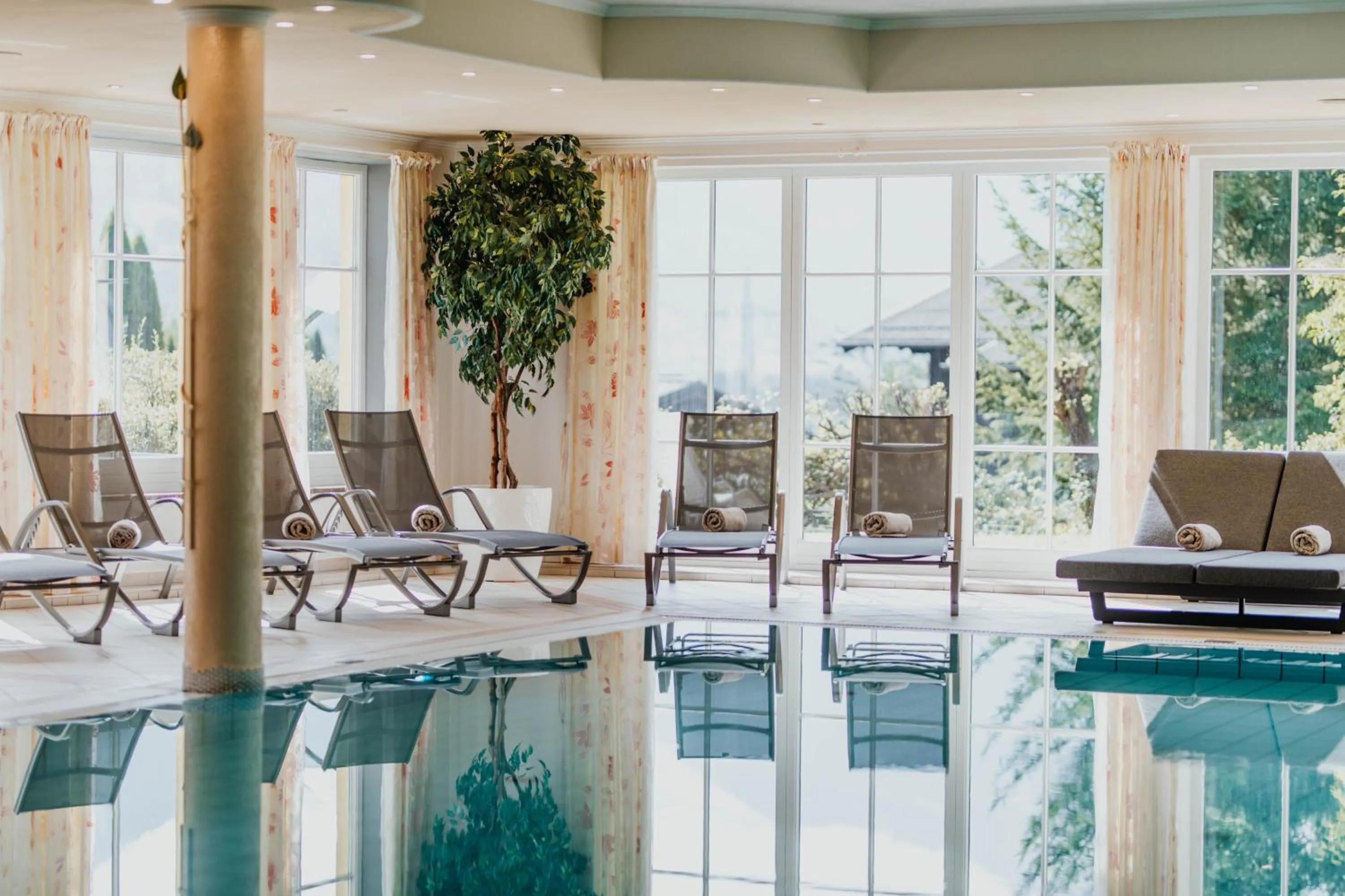 Swimming pool in Hotel Zum Stern