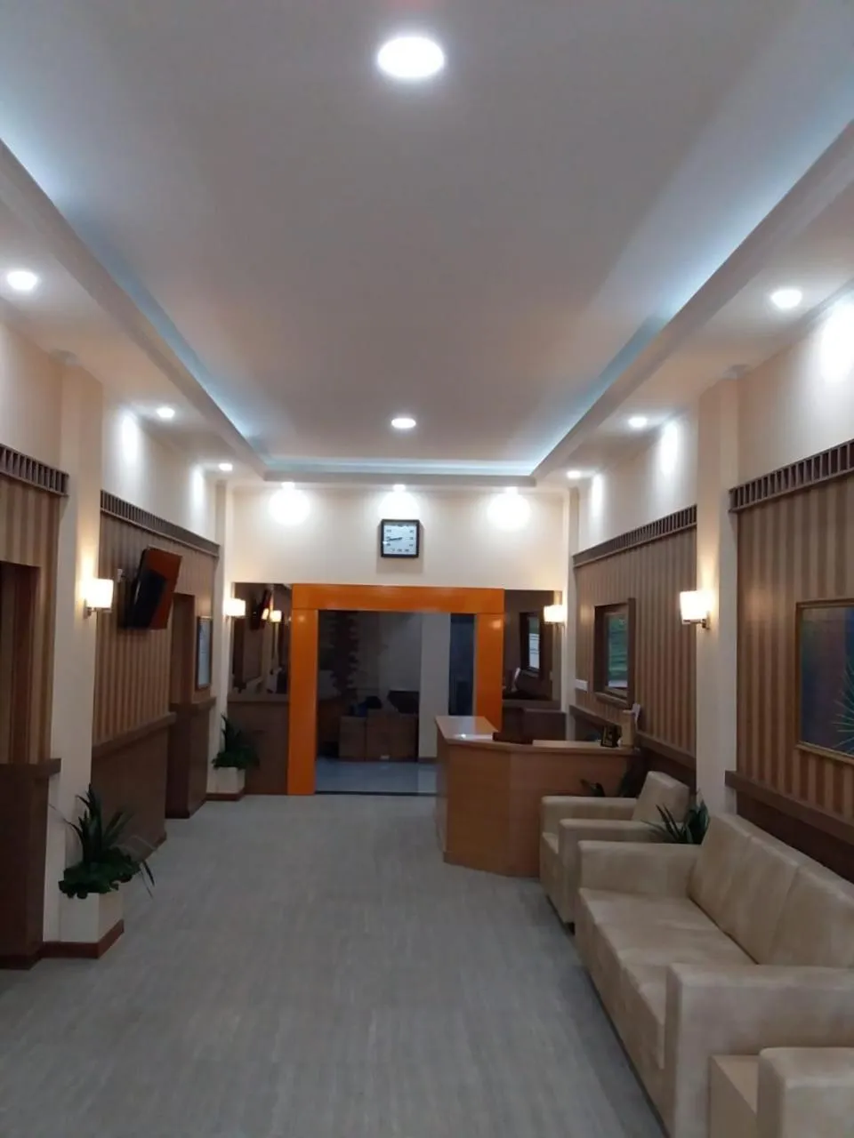 Lobby or reception in RedDoorz near Istana Plaza 2