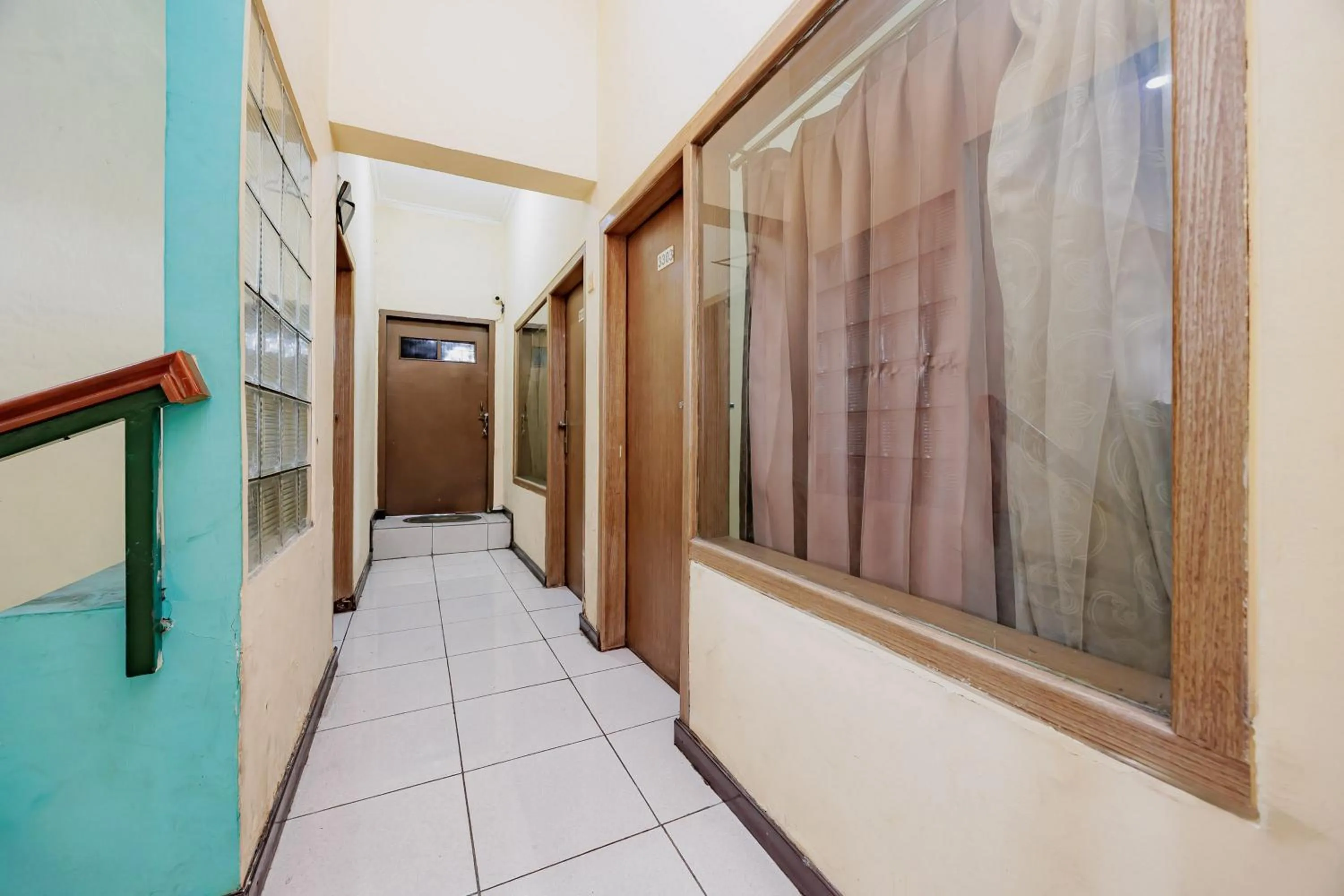 Property building in RedDoorz near Istana Plaza 2