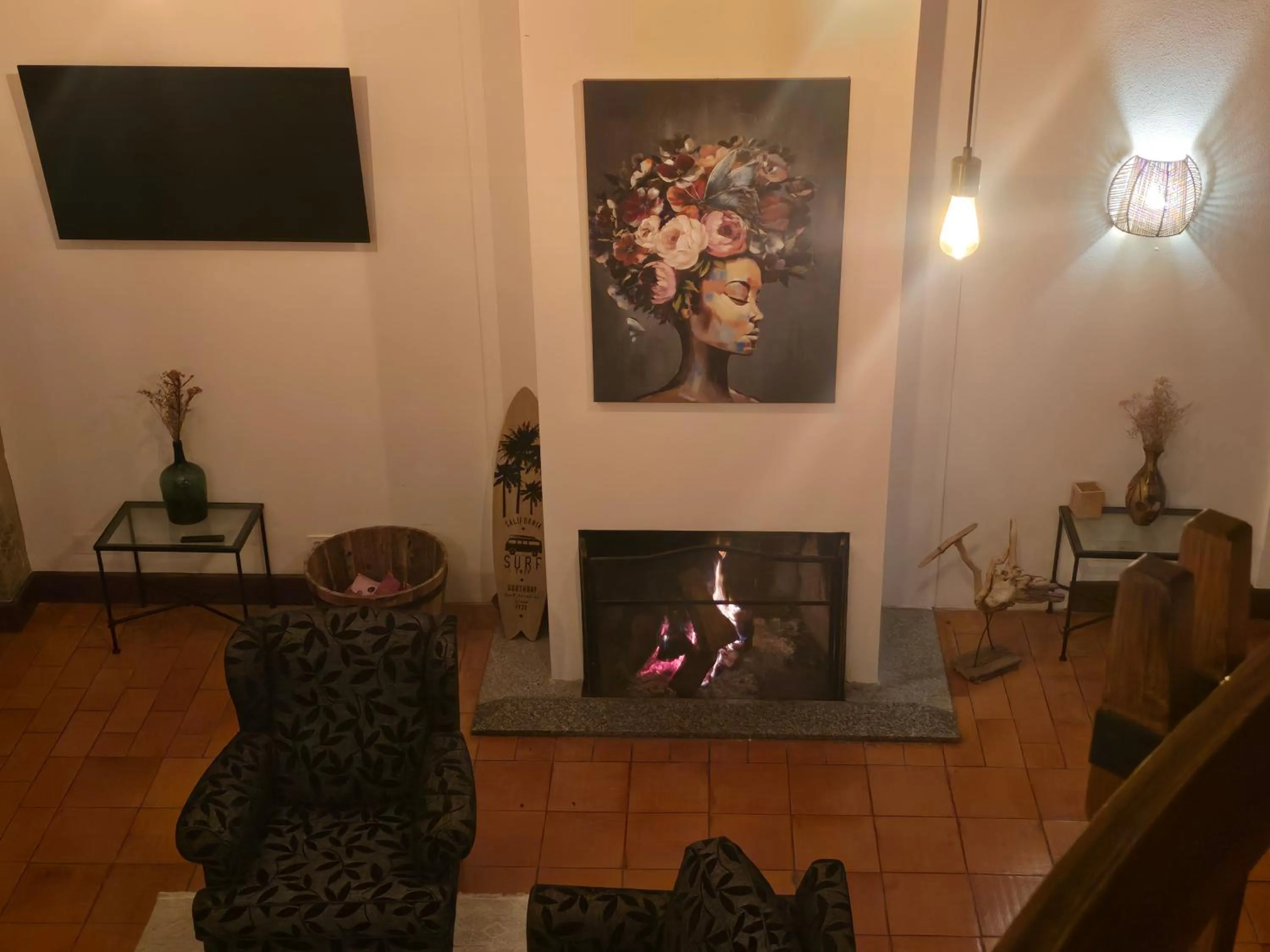 fireplace in Aqua Vista Monchique Hôtel
