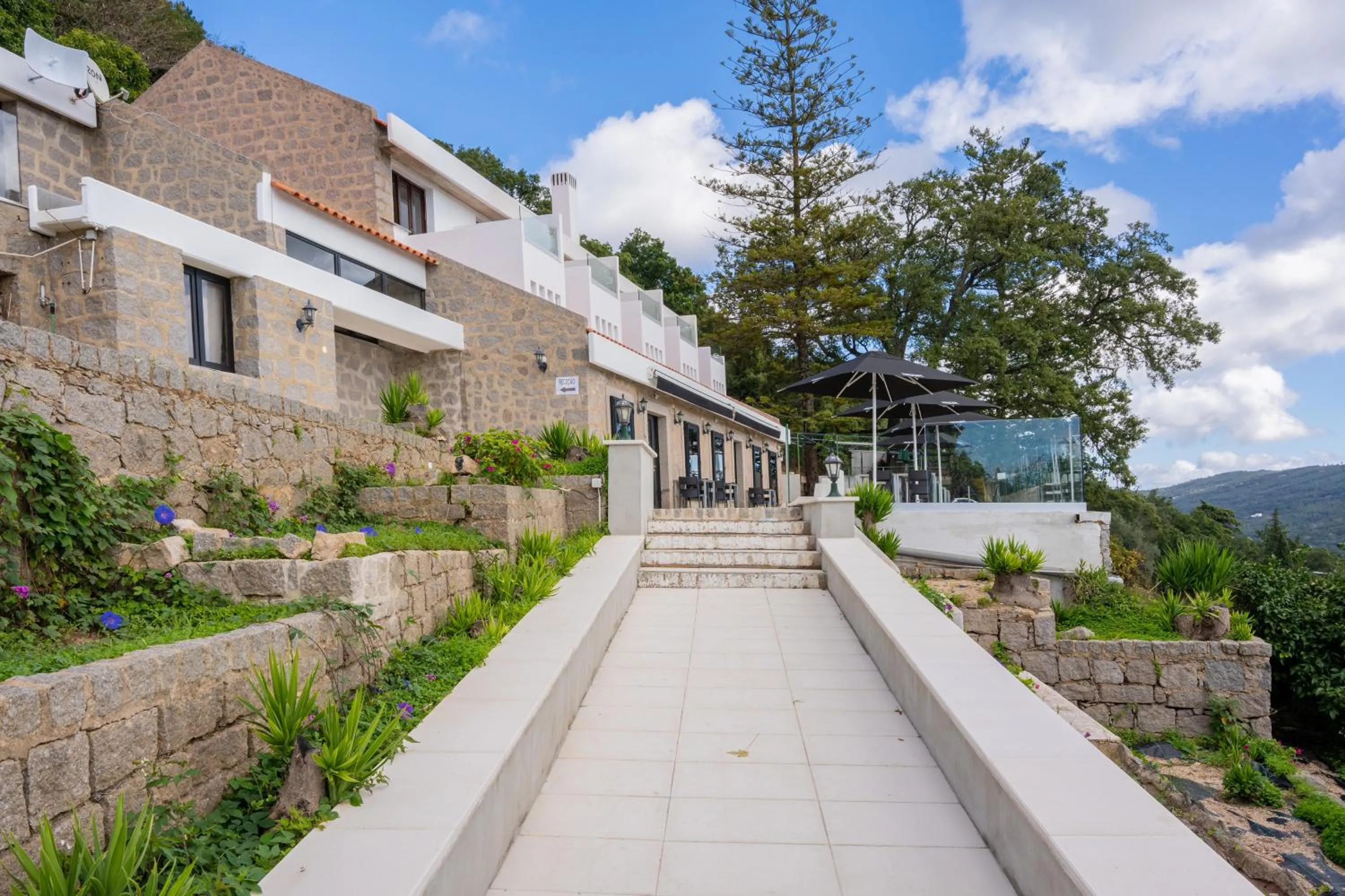 Property building in Aqua Vista Monchique Hôtel