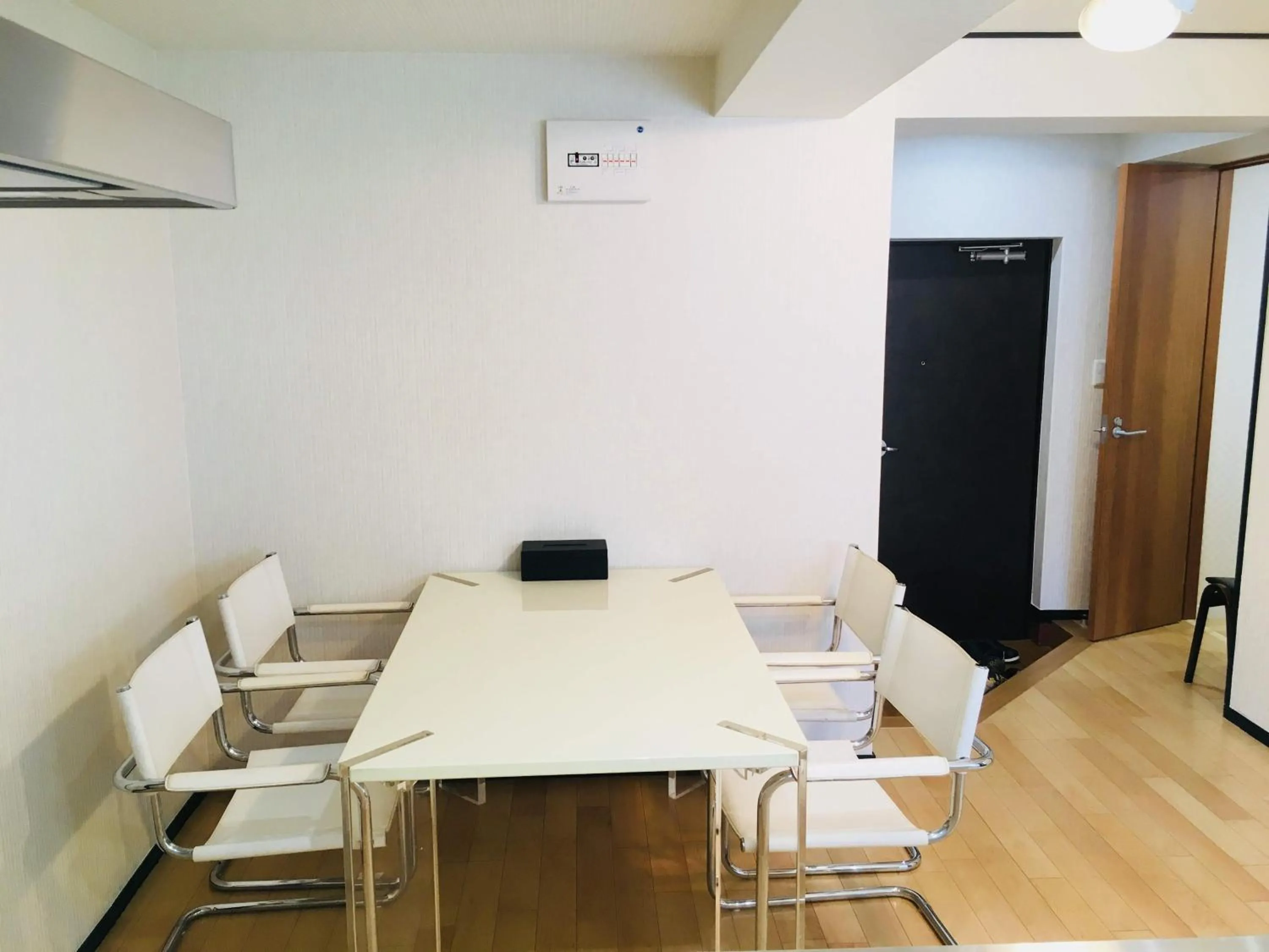 Living room in Nozawa Onsen BASECAMP