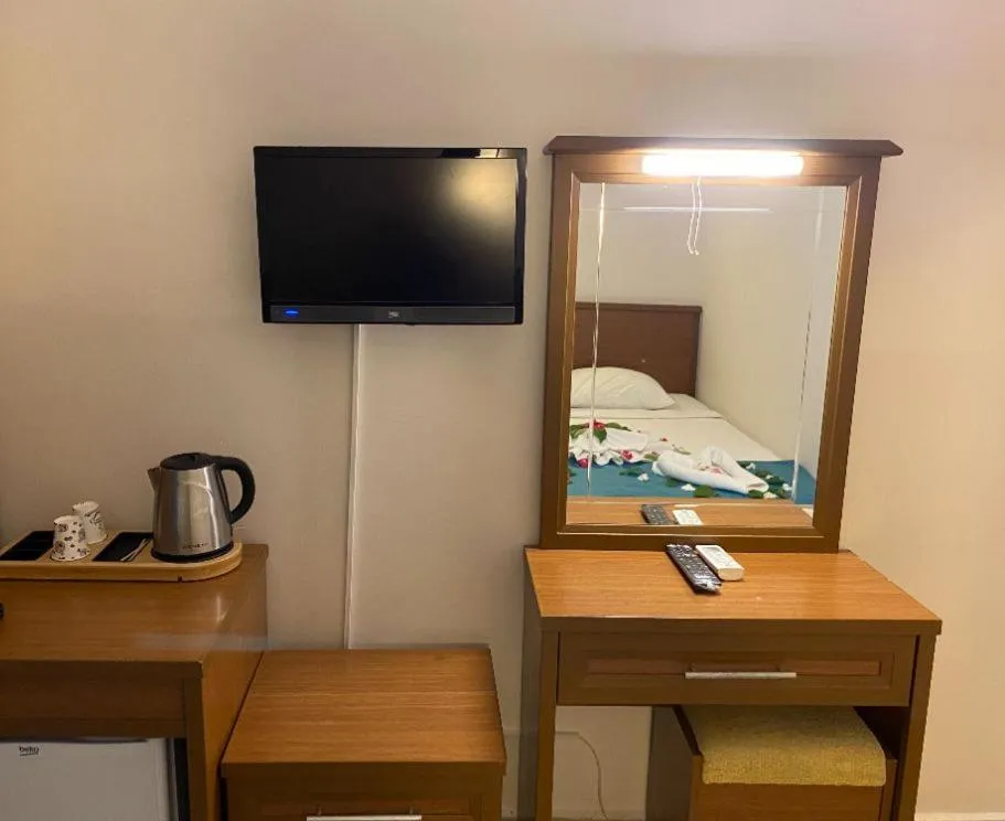 TV and multimedia in B&B Yuzbasi Beach