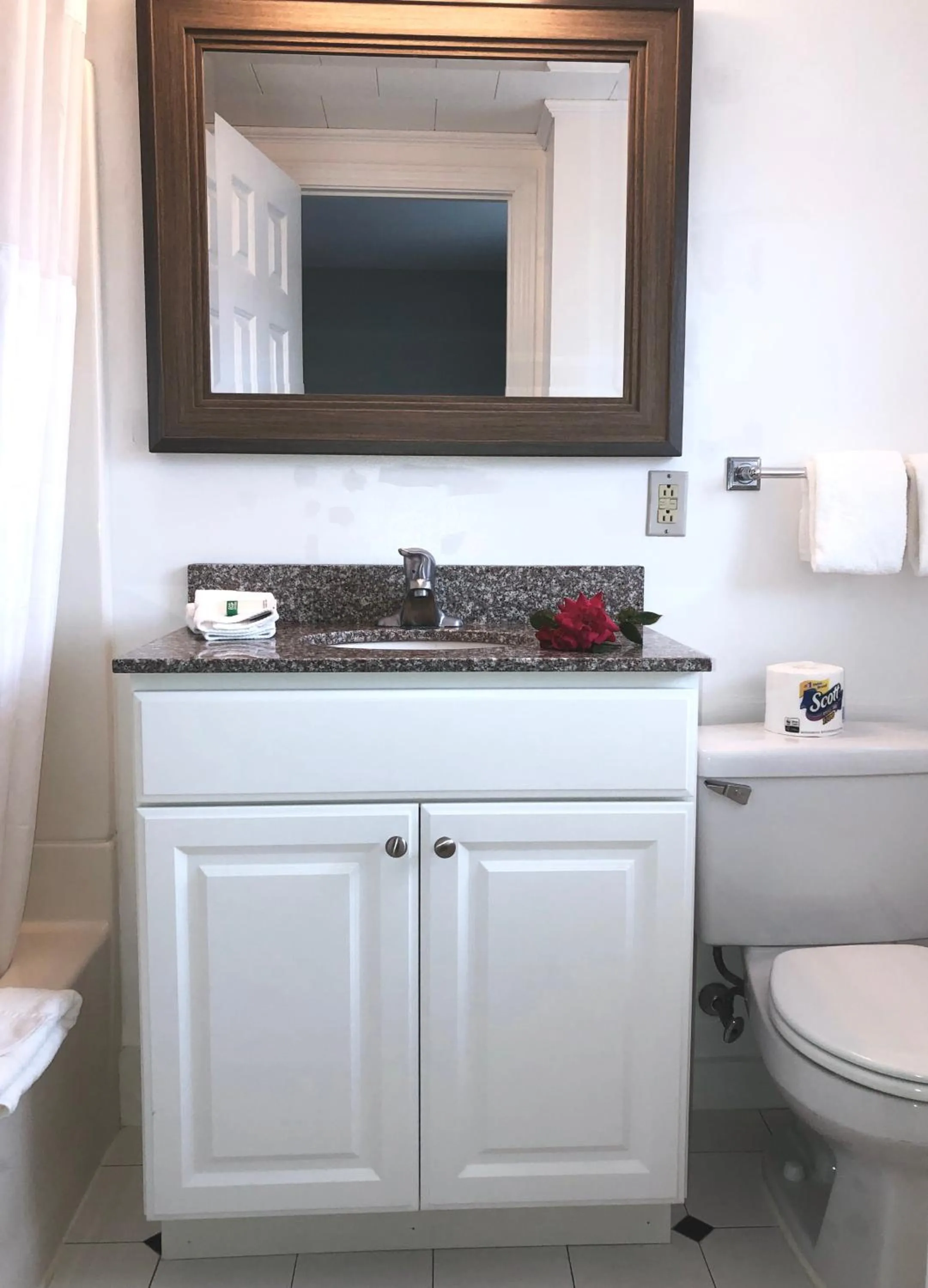 Bathroom in Hyannis Inn