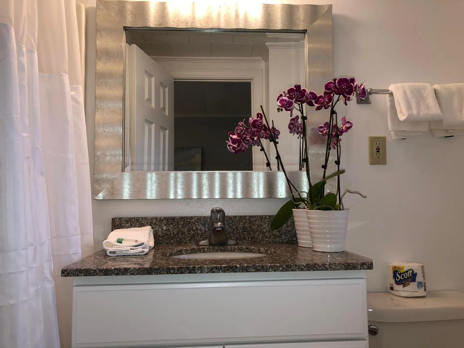 Bathroom in Hyannis Inn