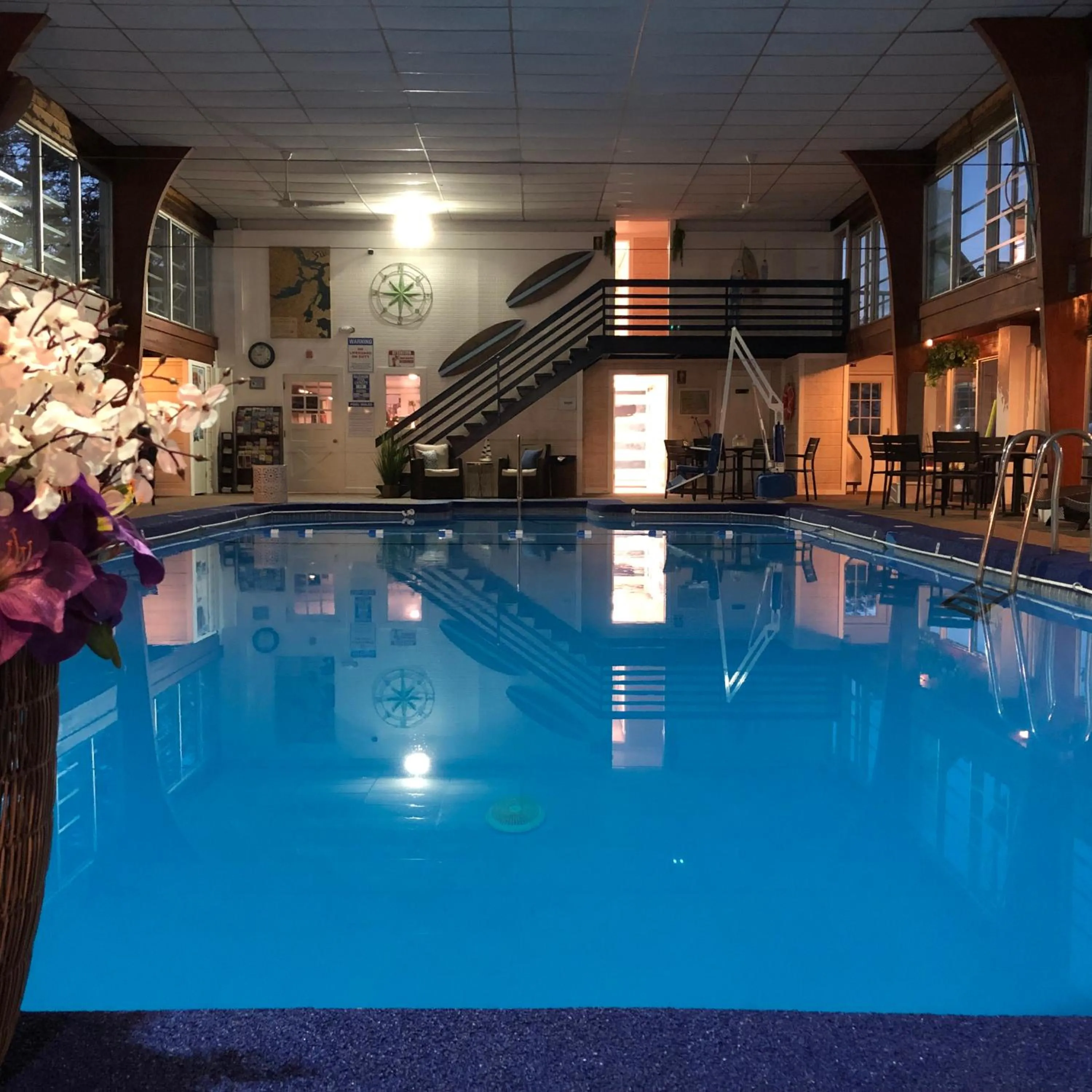 Pool view in Hyannis Inn