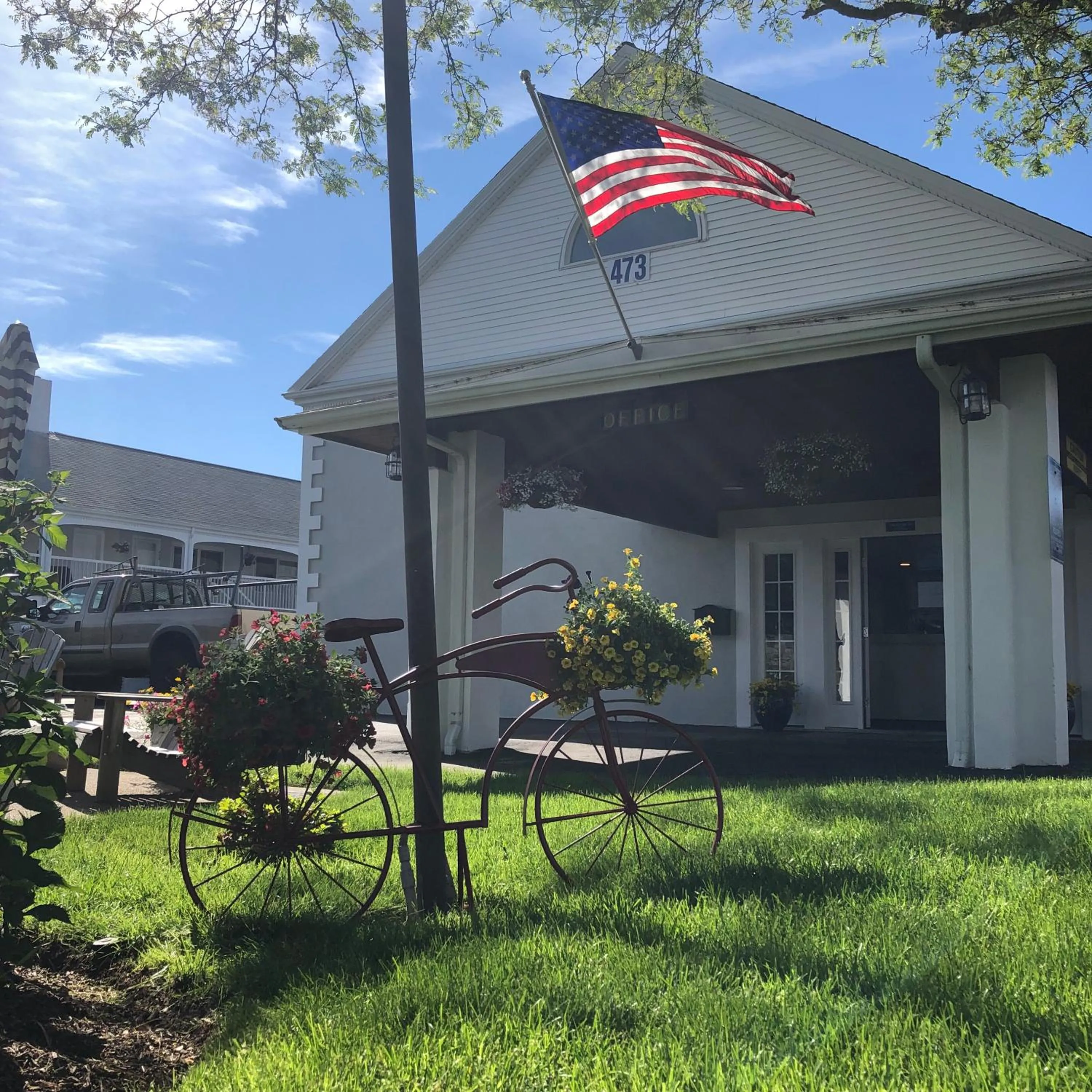 Property building in Hyannis Inn